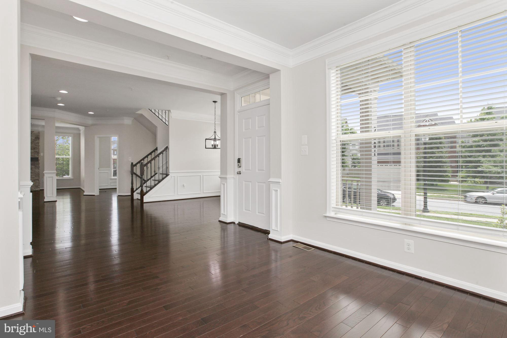 WOODMORE TOWNE CENTRE - Residential