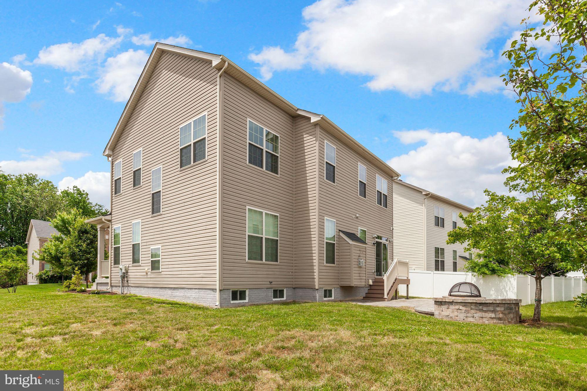 WOODMORE TOWNE CENTRE - Residential