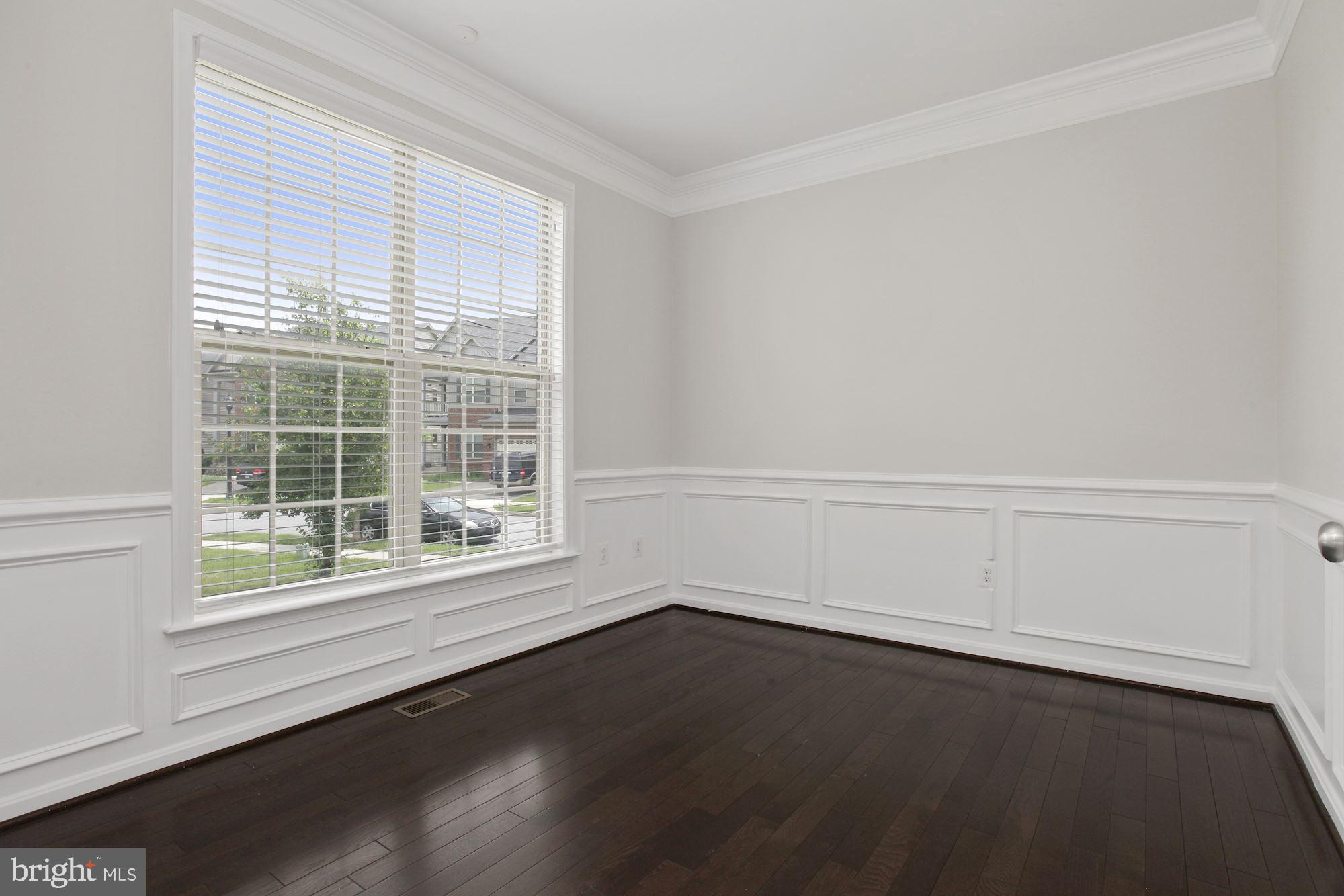 WOODMORE TOWNE CENTRE - Residential