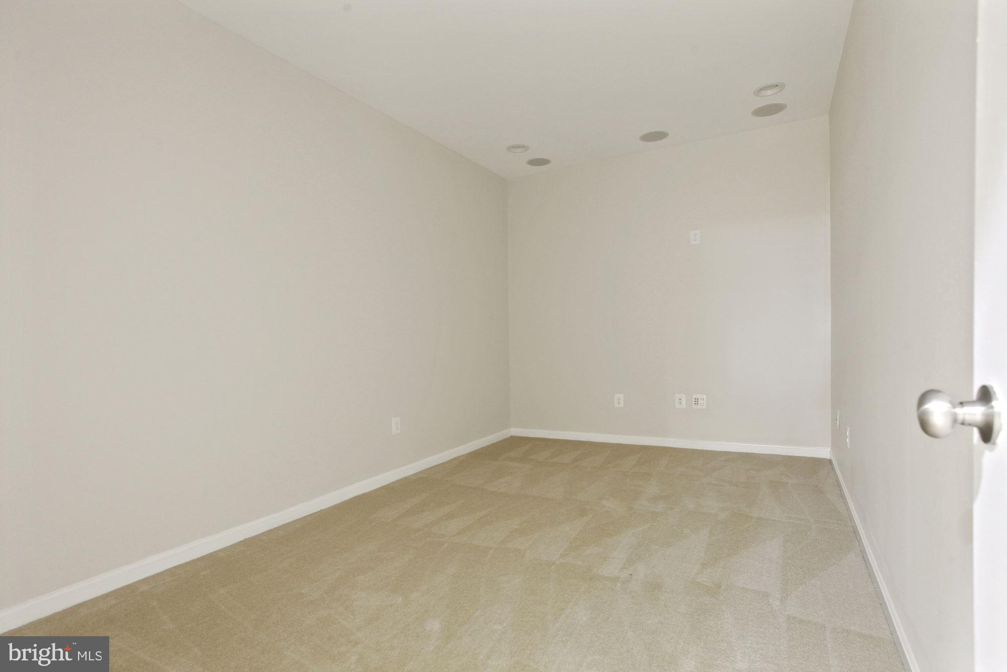 WOODMORE TOWNE CENTRE - Residential