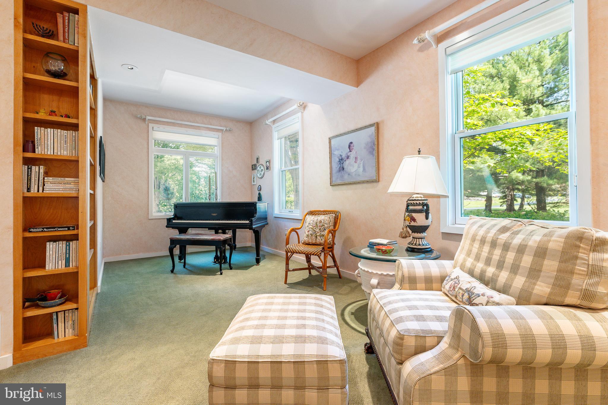 DUBLIN ESTATES - Residential