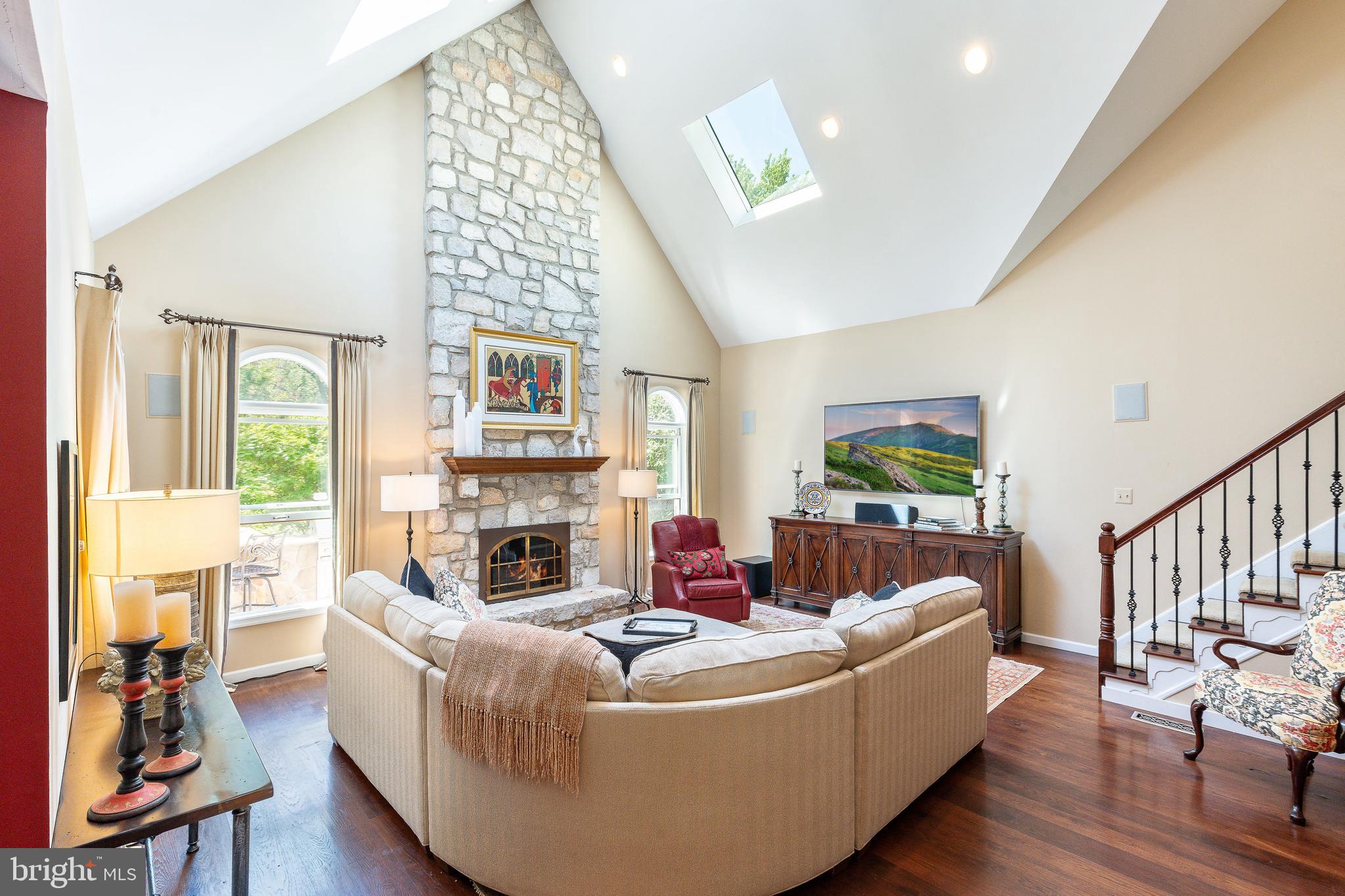 DUBLIN ESTATES - Residential