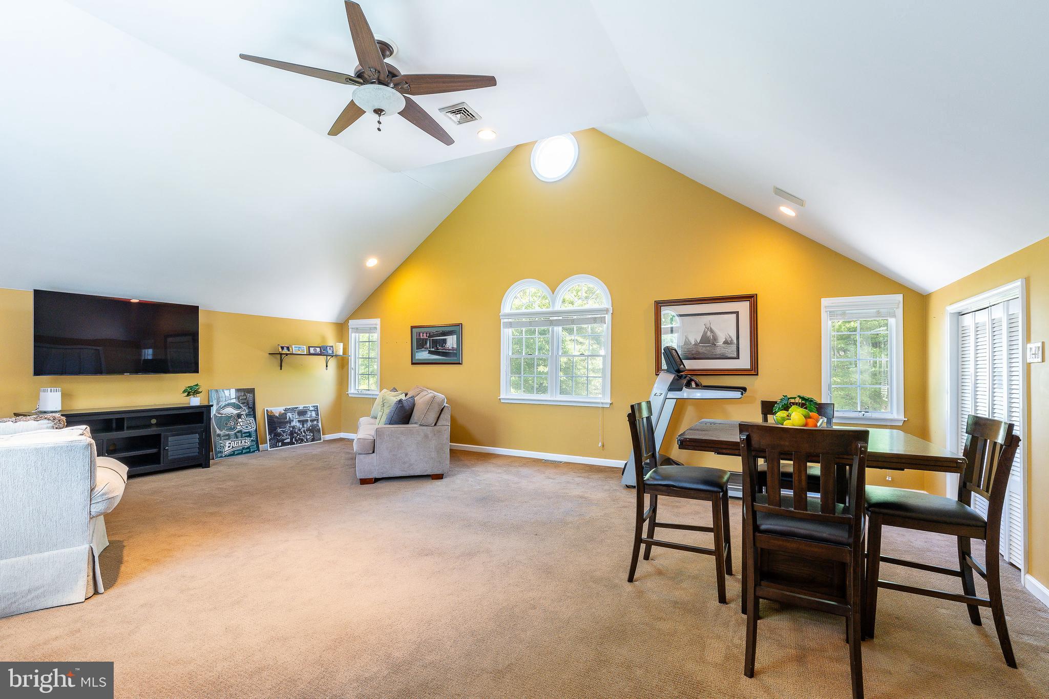 DUBLIN ESTATES - Residential