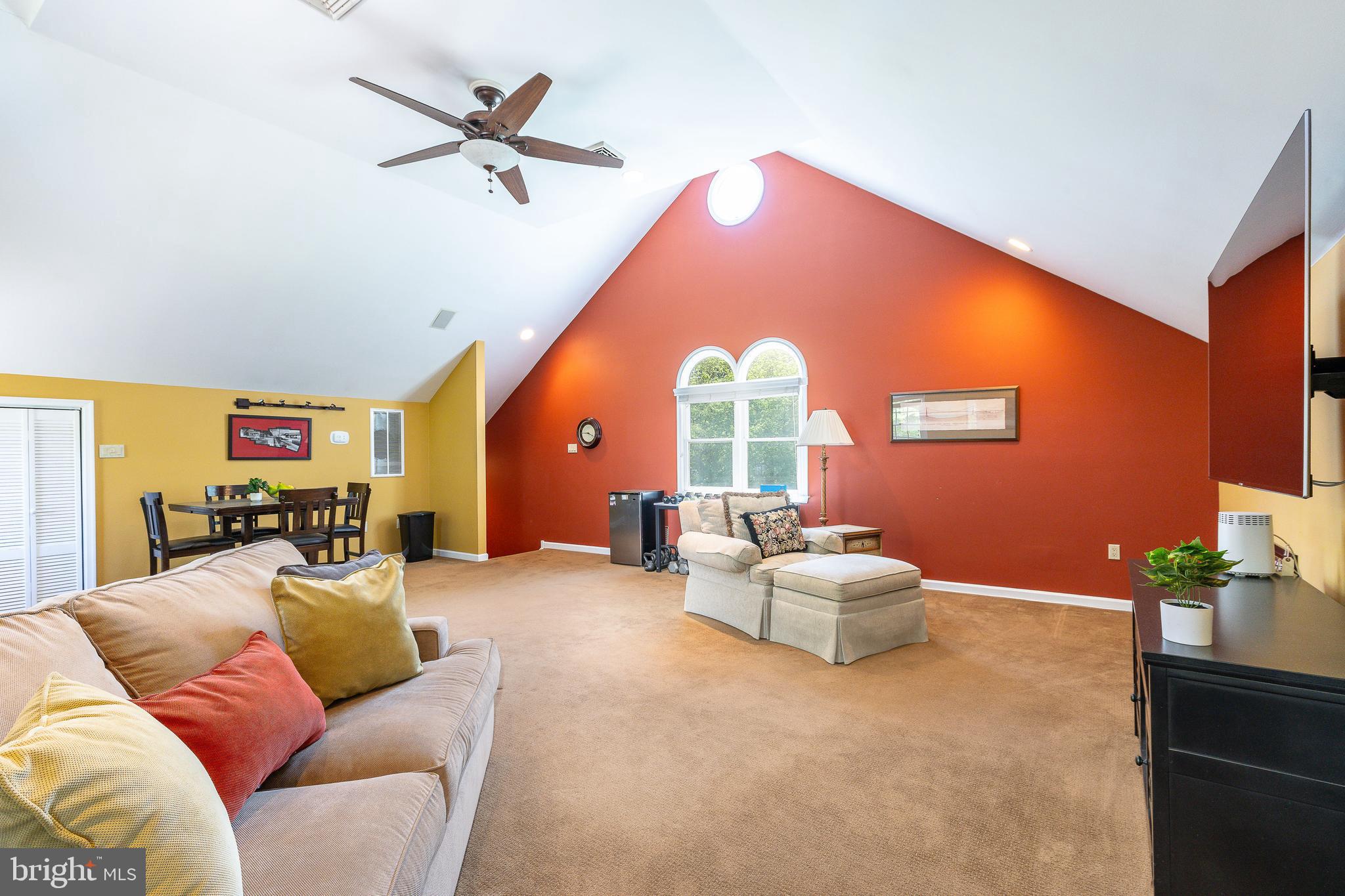 DUBLIN ESTATES - Residential