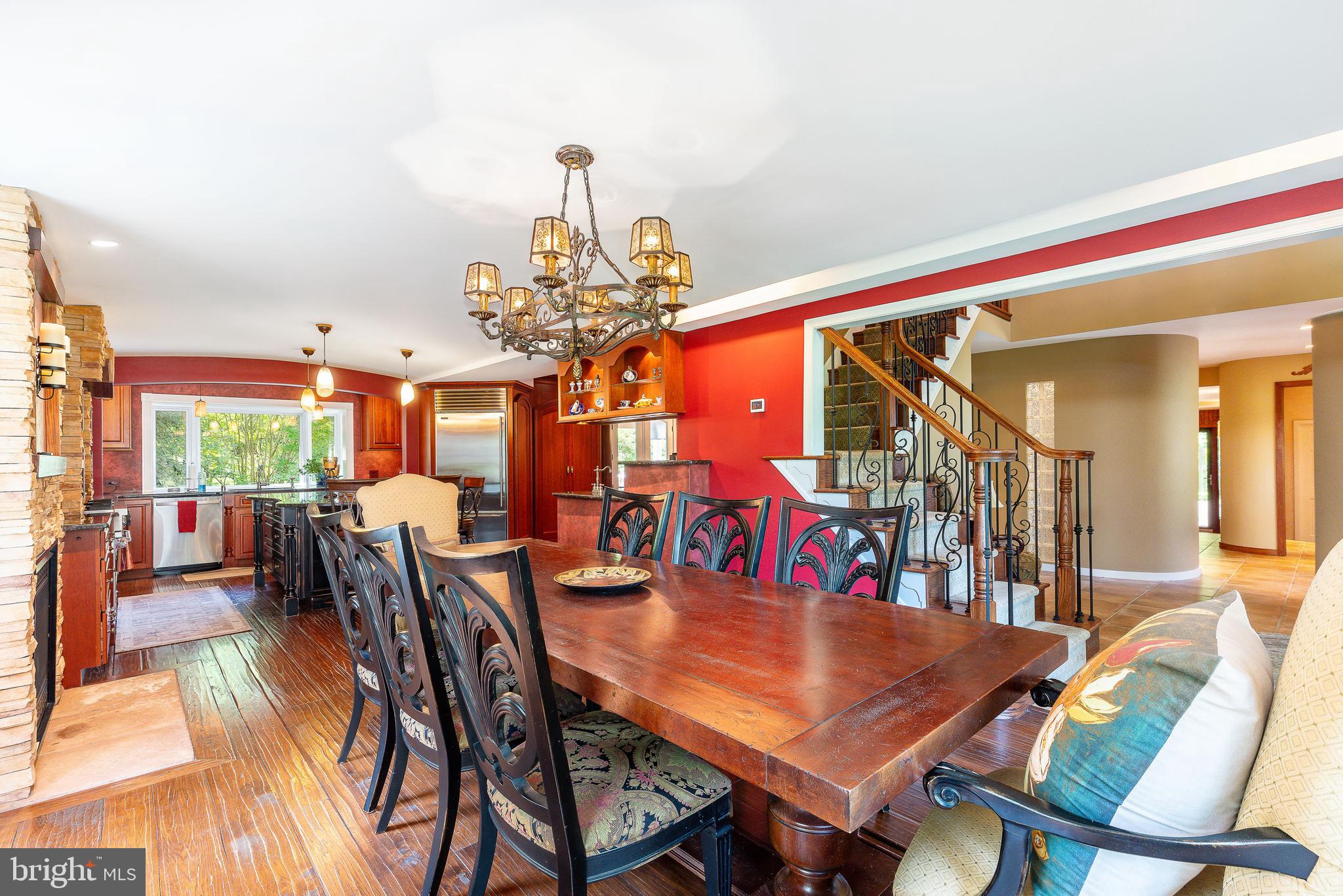 DUBLIN ESTATES - Residential