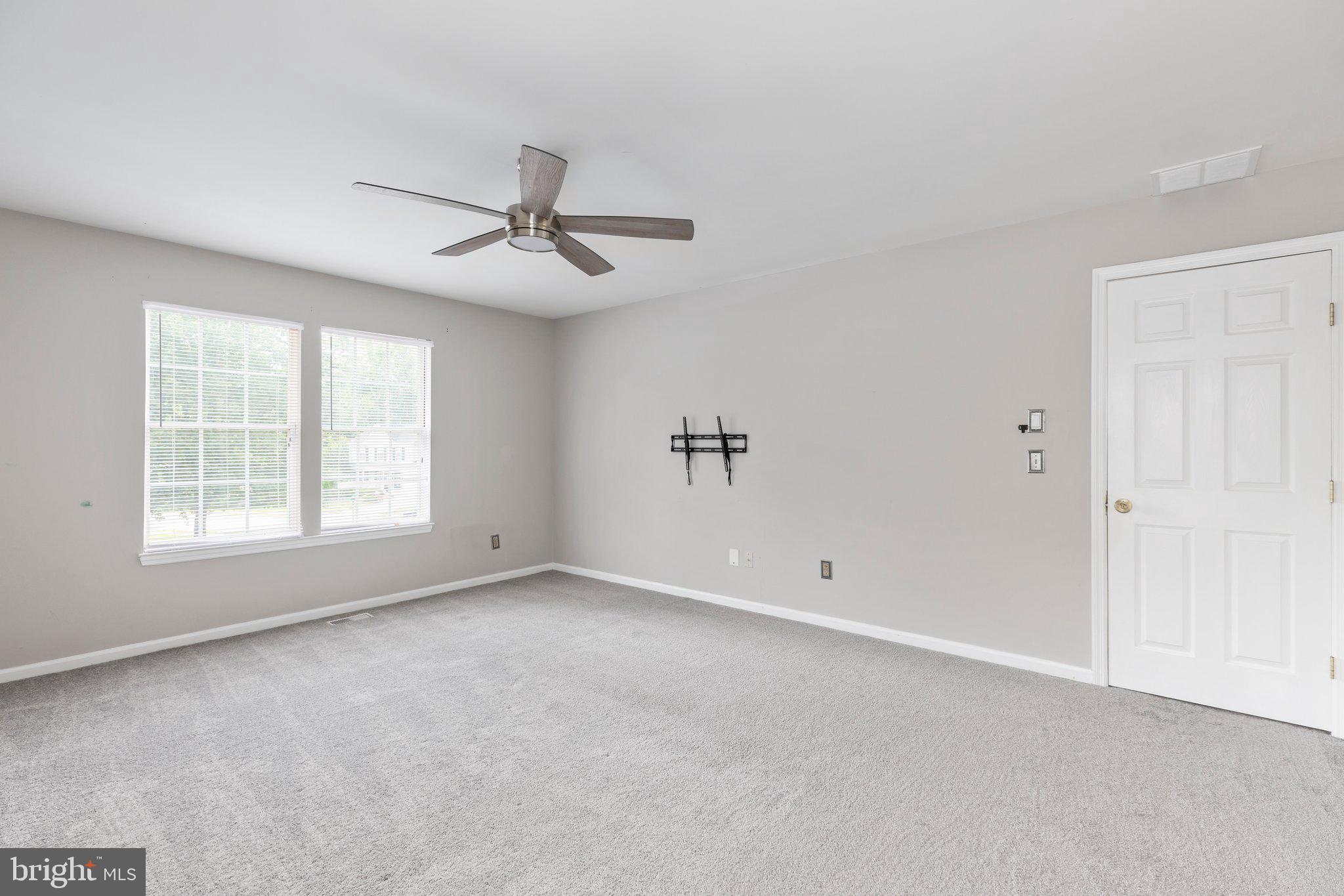 SPRING LAKE FARM - Residential