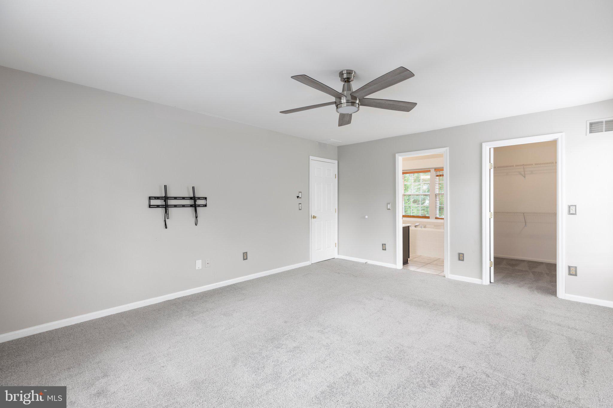 SPRING LAKE FARM - Residential