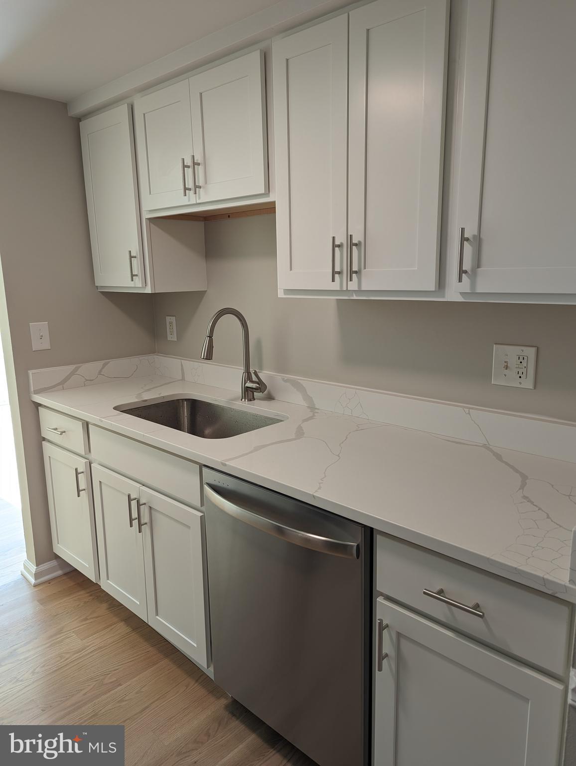 CROFTON SQUARE - Residential