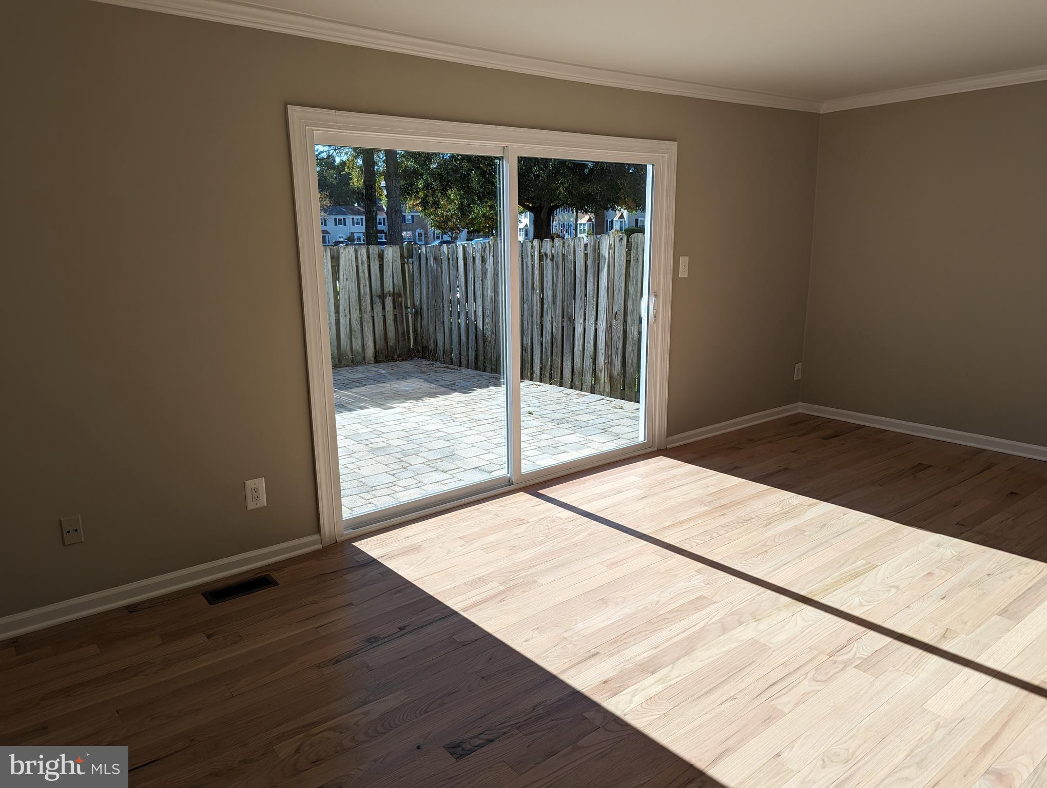 CROFTON SQUARE - Residential