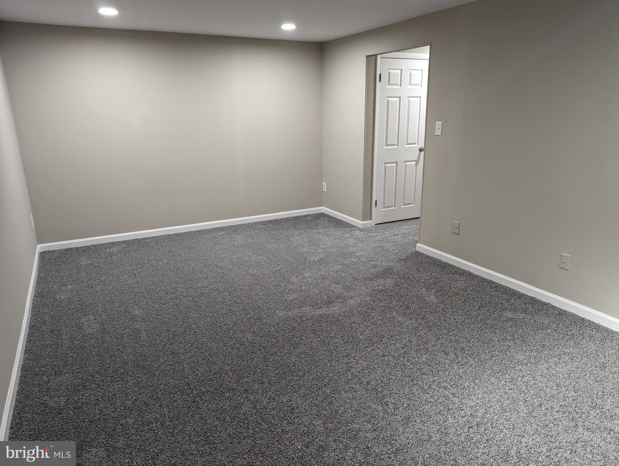 CROFTON SQUARE - Residential