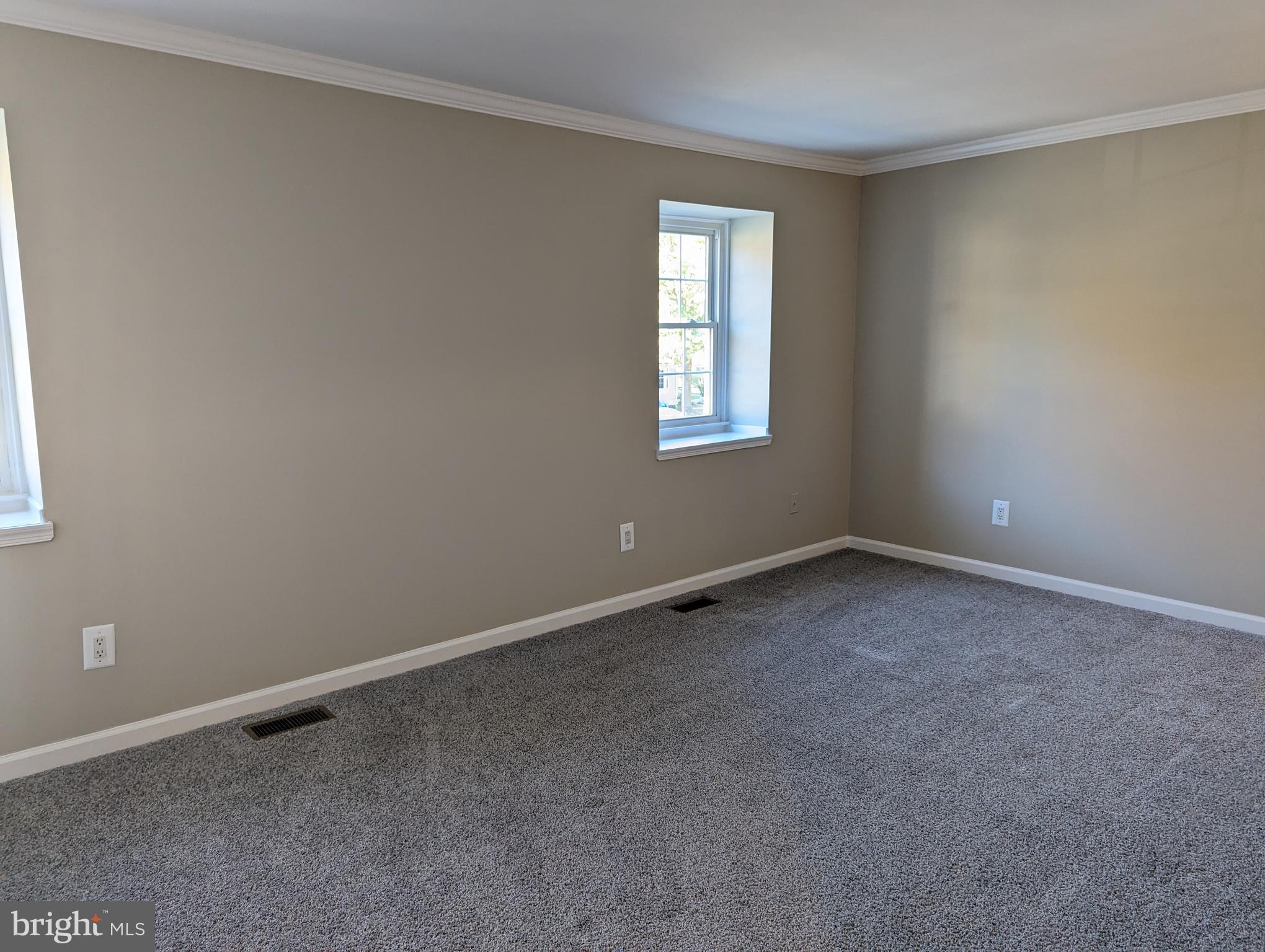 CROFTON SQUARE - Residential