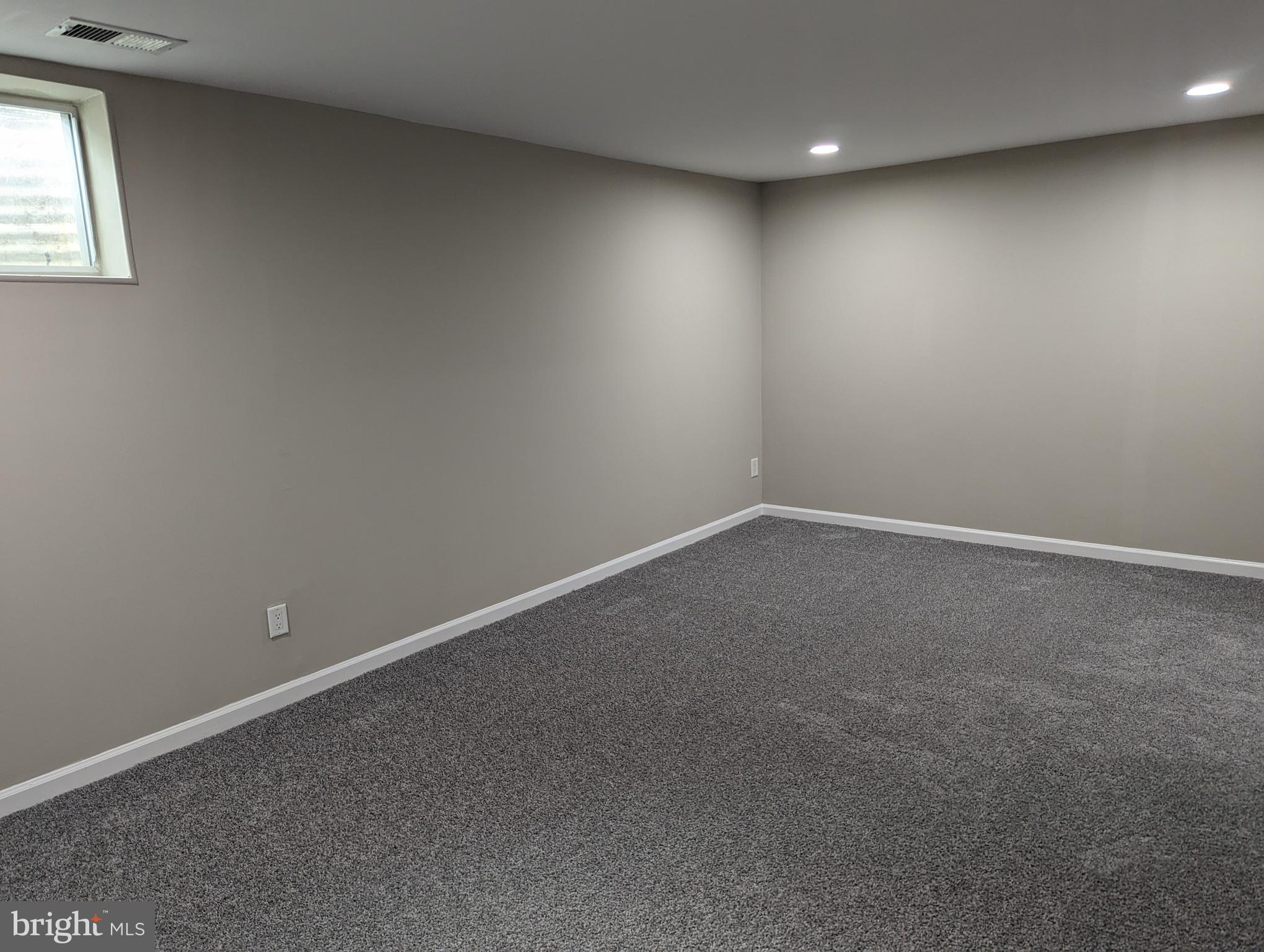 CROFTON SQUARE - Residential