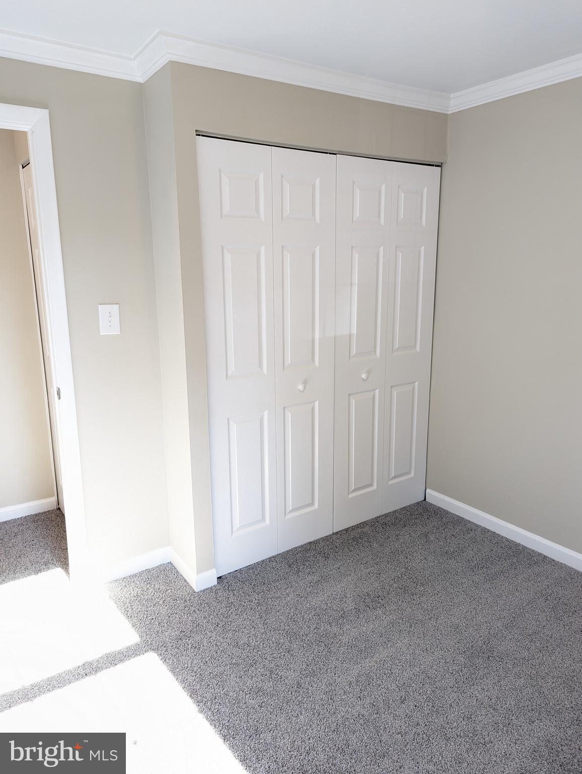 CROFTON SQUARE - Residential