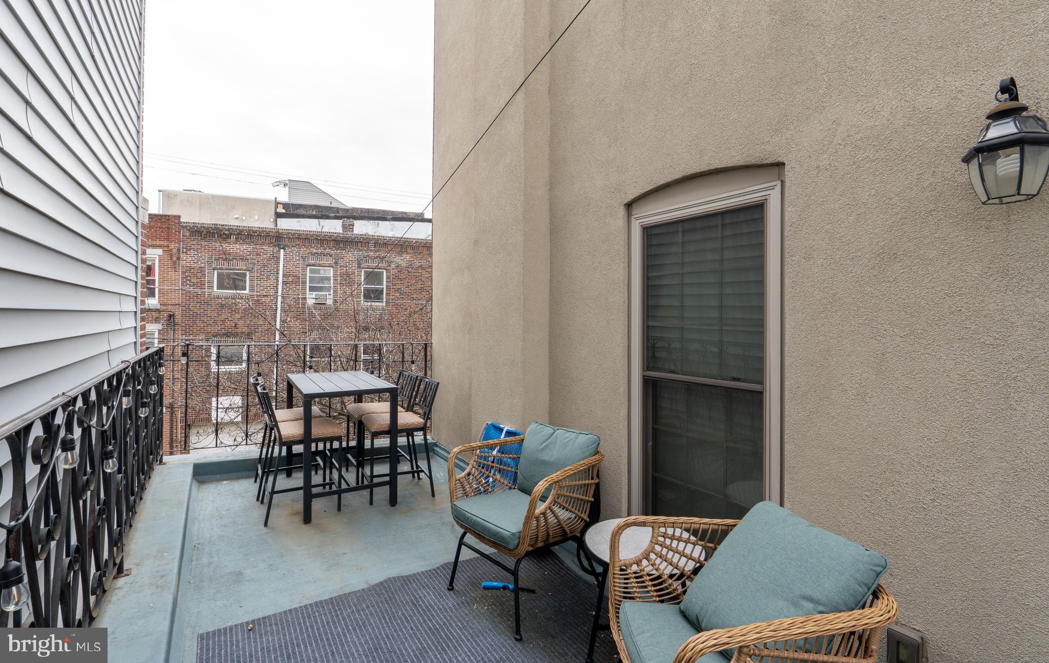 BELLA VISTA - Residential Lease