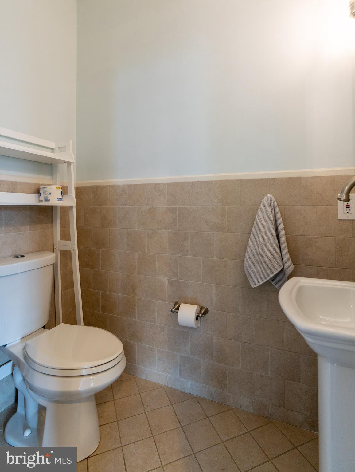 BELLA VISTA - Residential Lease