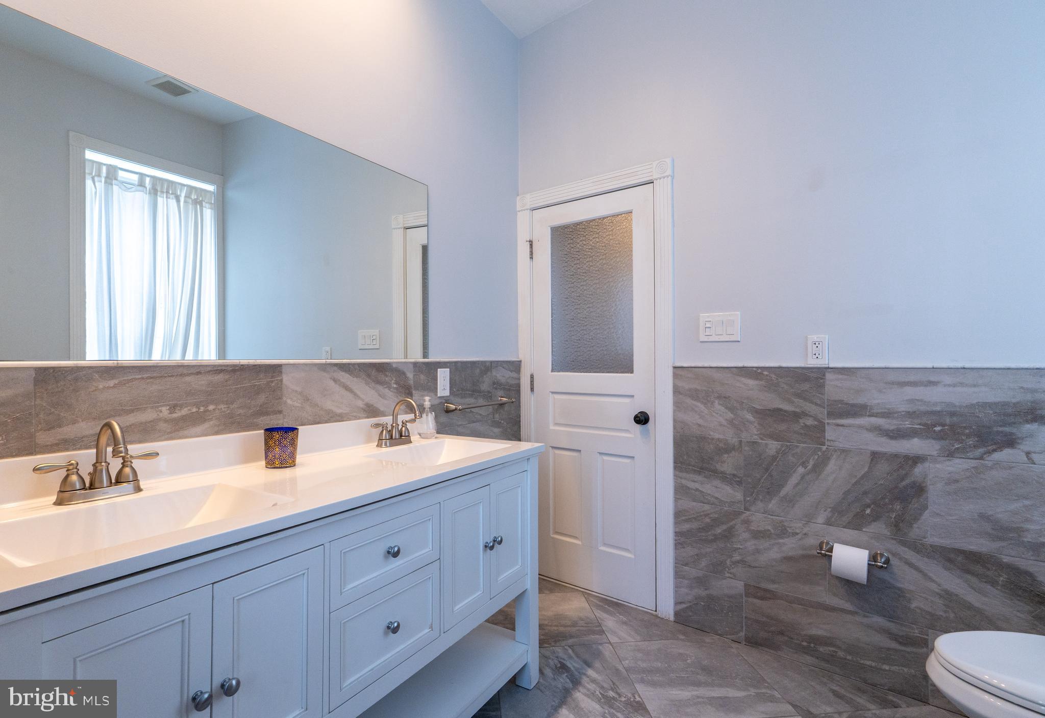 BELLA VISTA - Residential Lease