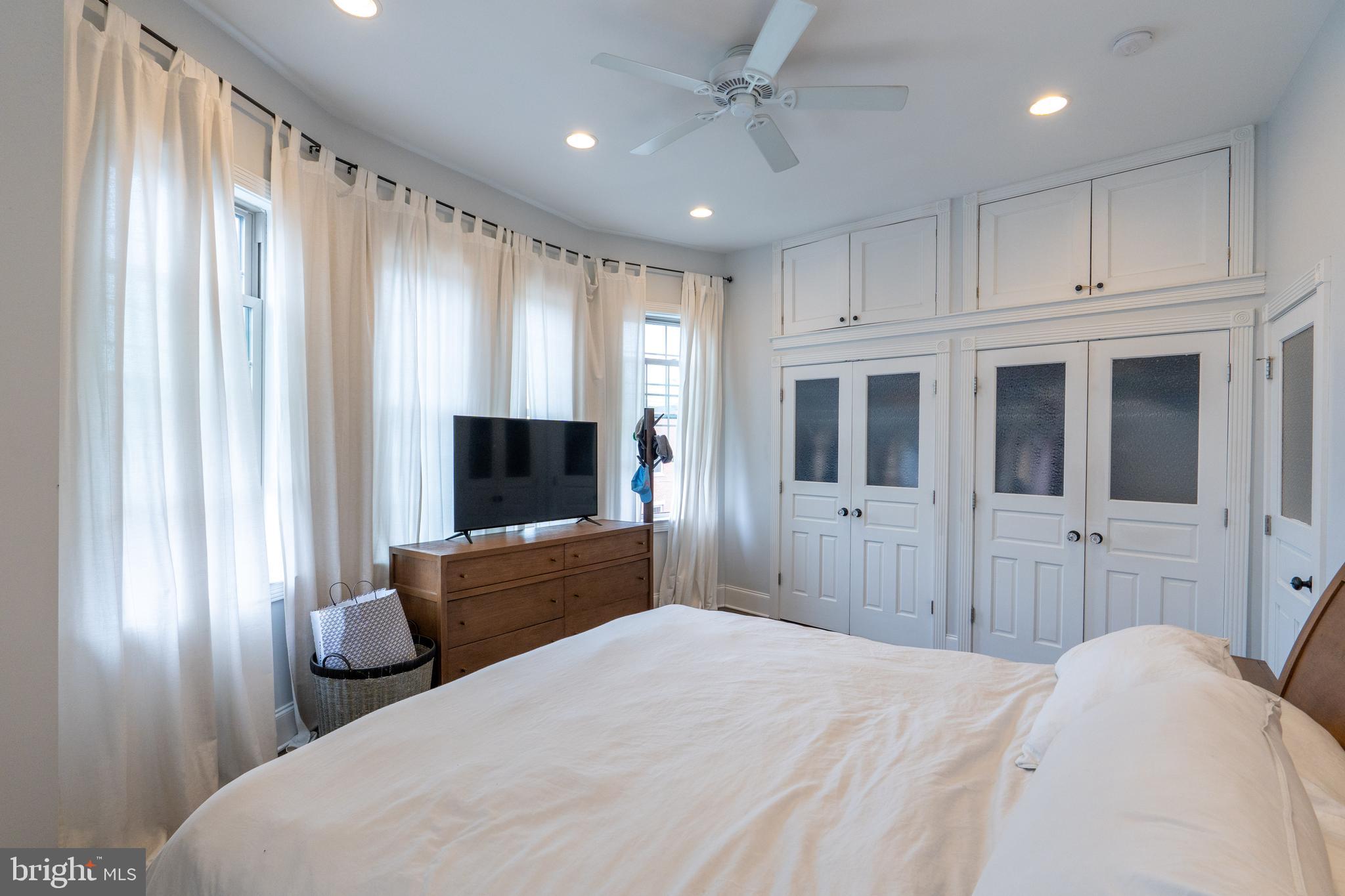 BELLA VISTA - Residential Lease