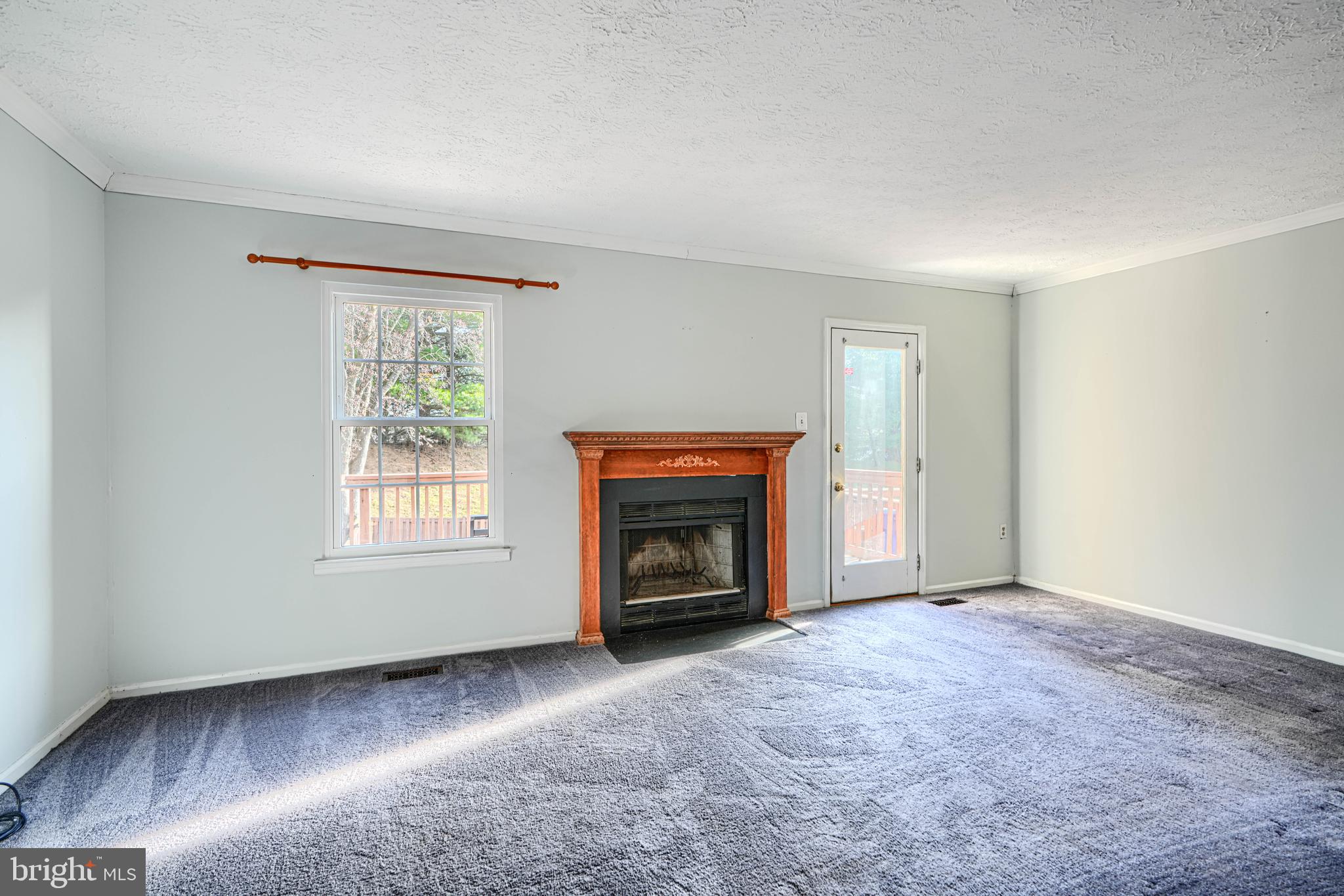 VILLAGE OF THOMAS RUN - Residential