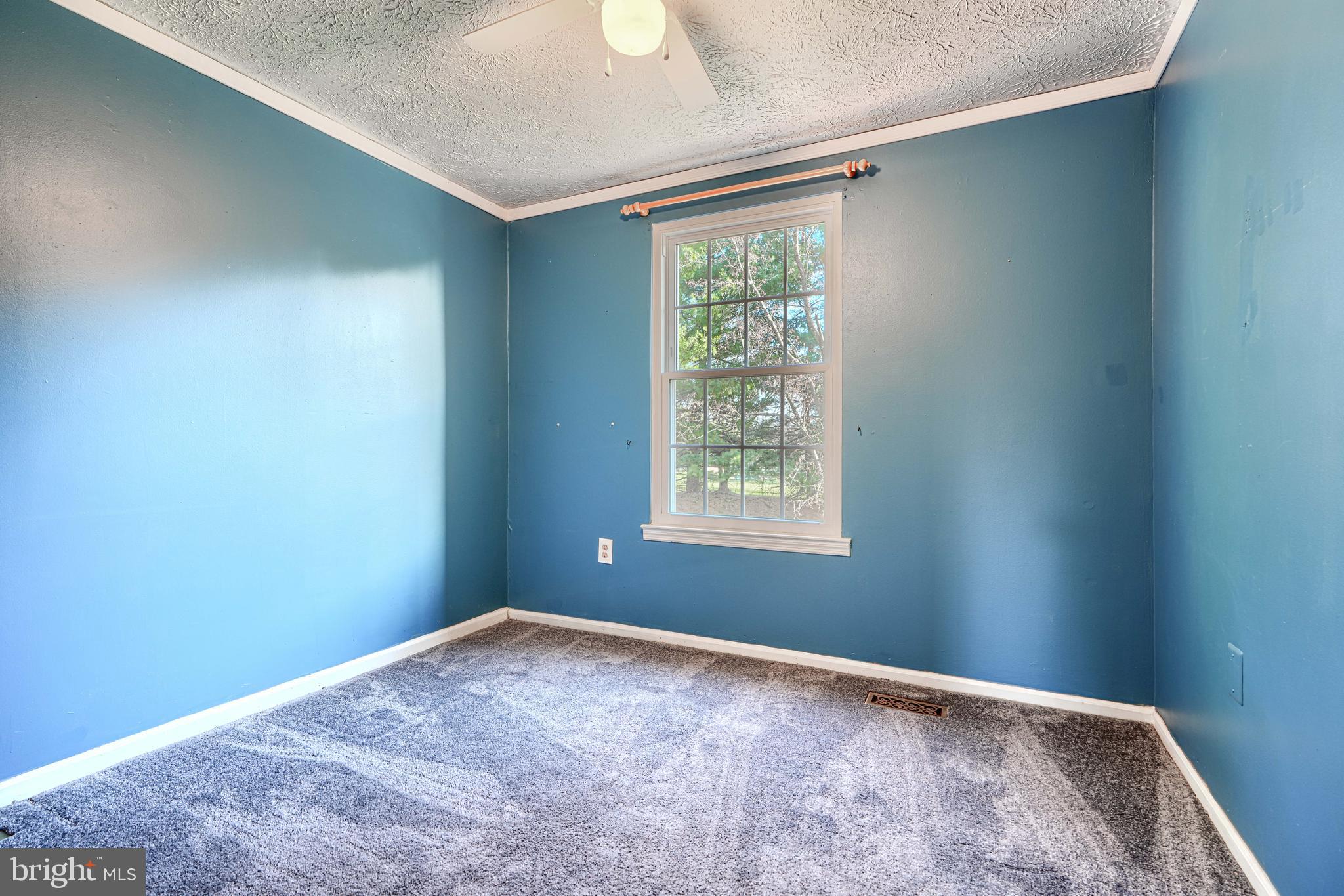 VILLAGE OF THOMAS RUN - Residential