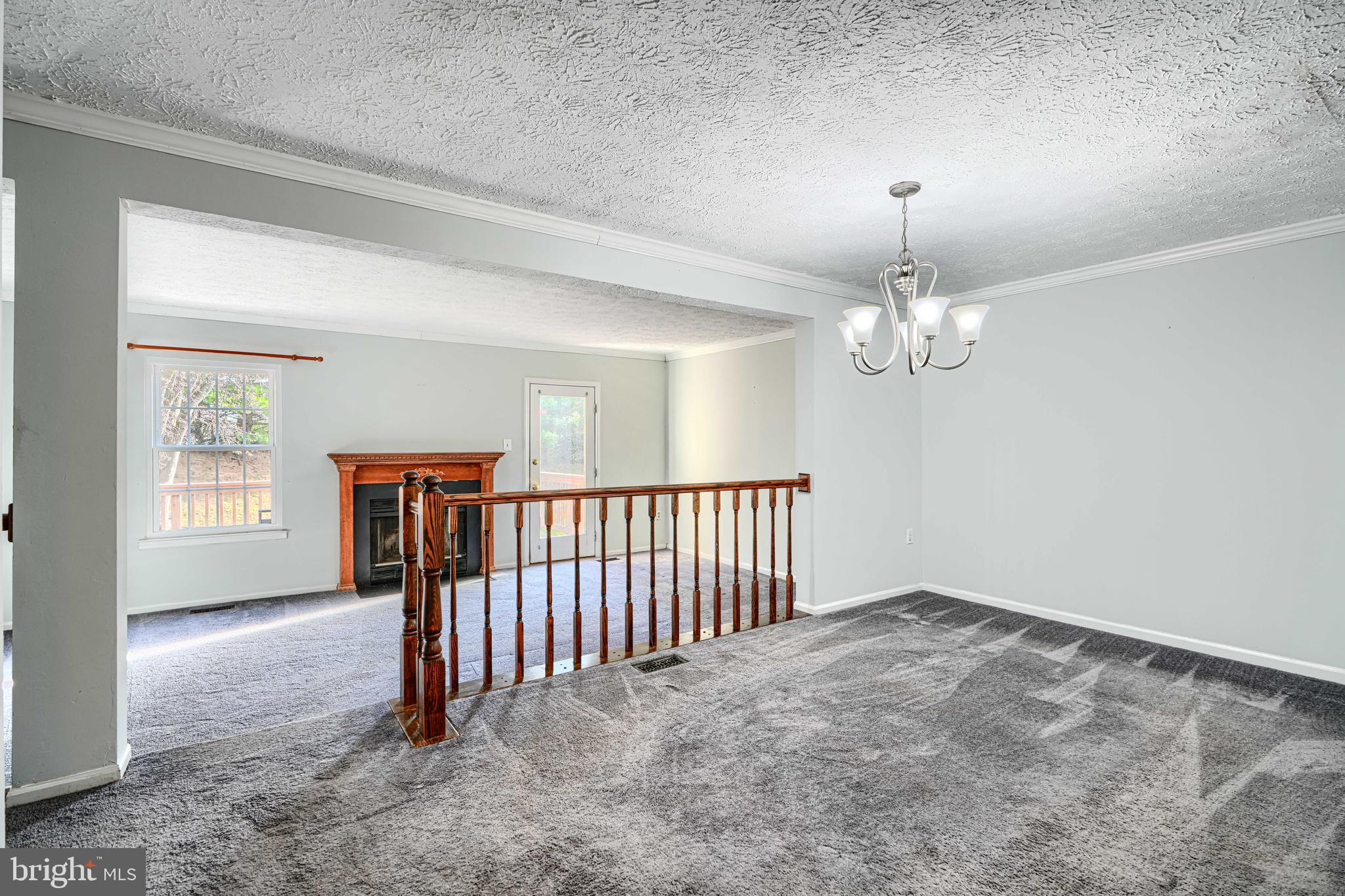 VILLAGE OF THOMAS RUN - Residential