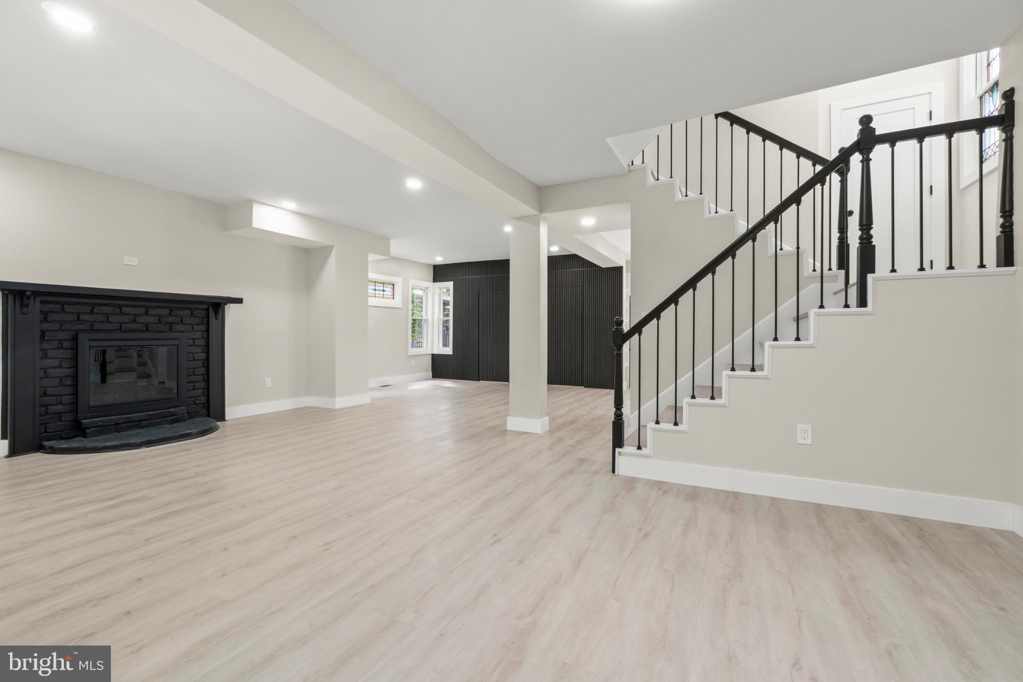 15 CRESTMONT TERRACE