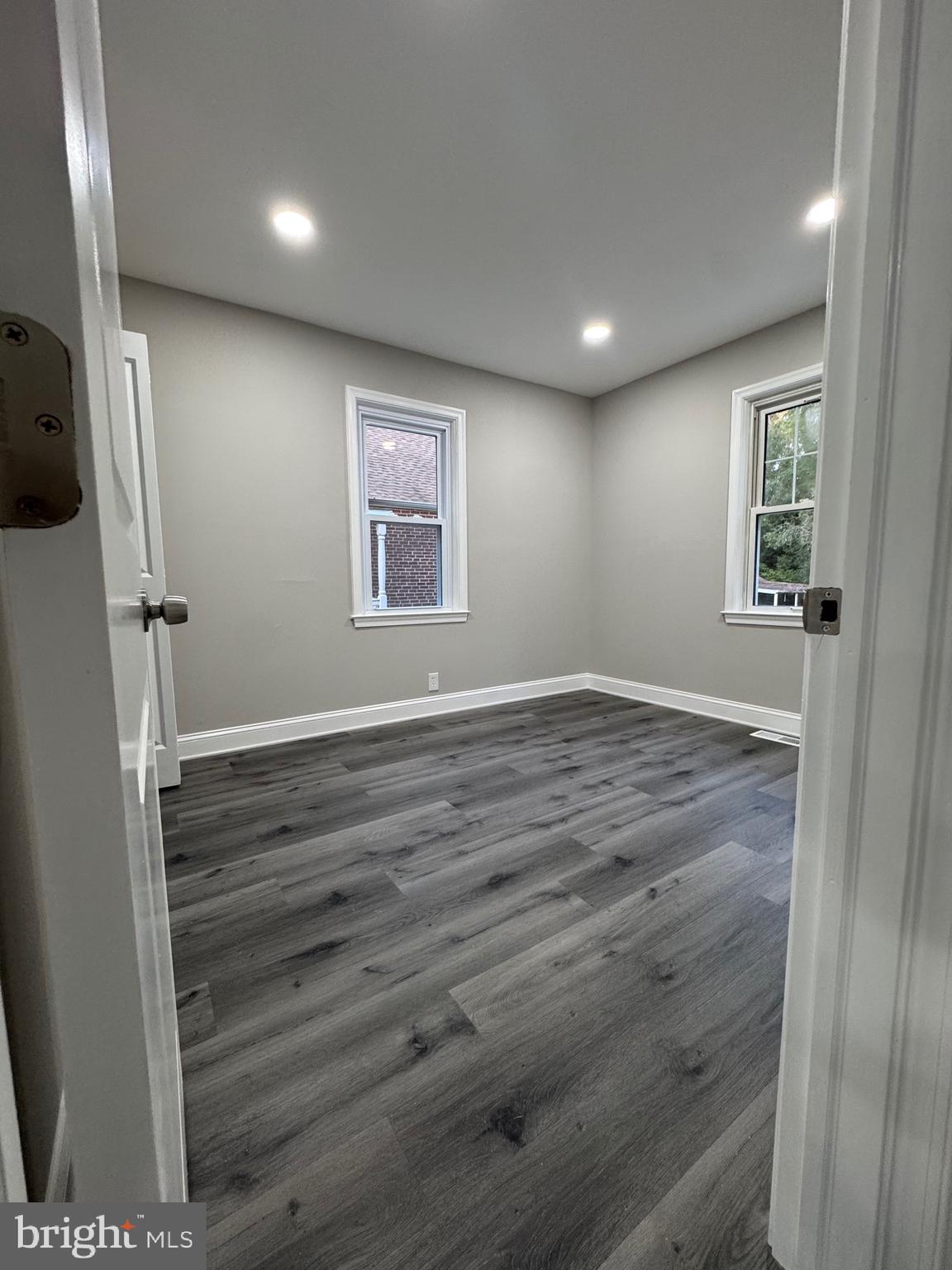 ESSEX - Residential
