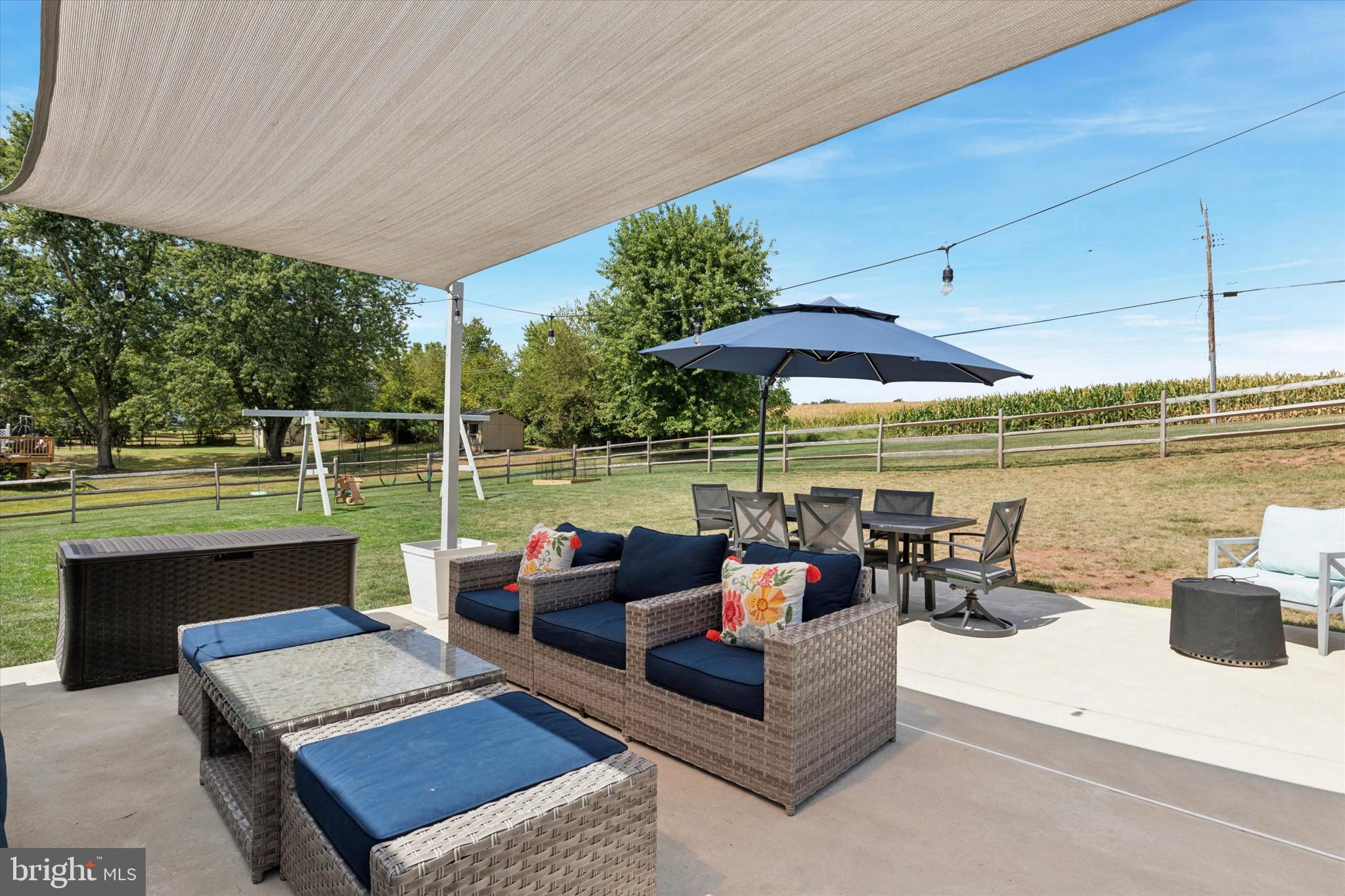 MONTGOMERY HILL - Residential