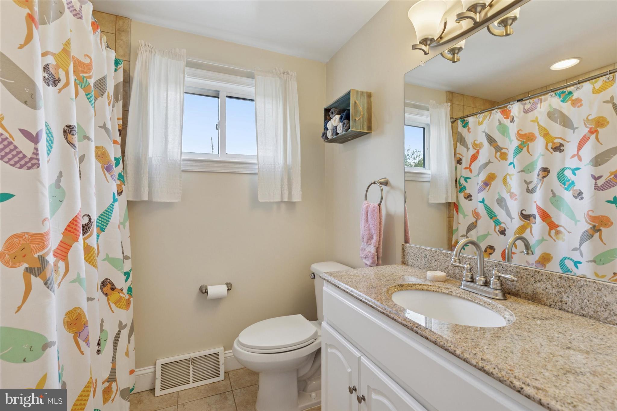 MONTGOMERY HILL - Residential