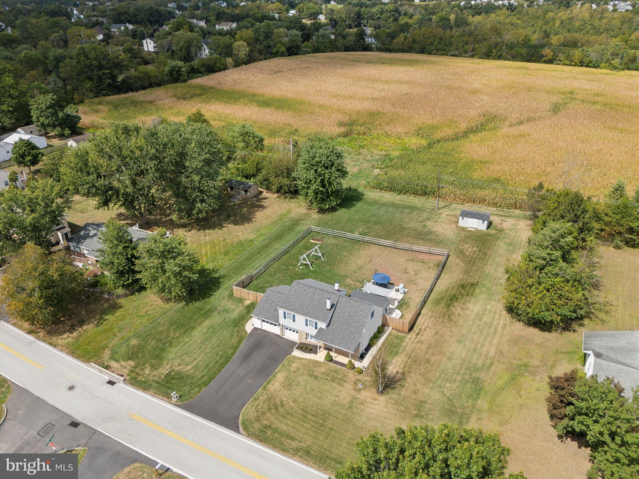 MONTGOMERY HILL - Residential