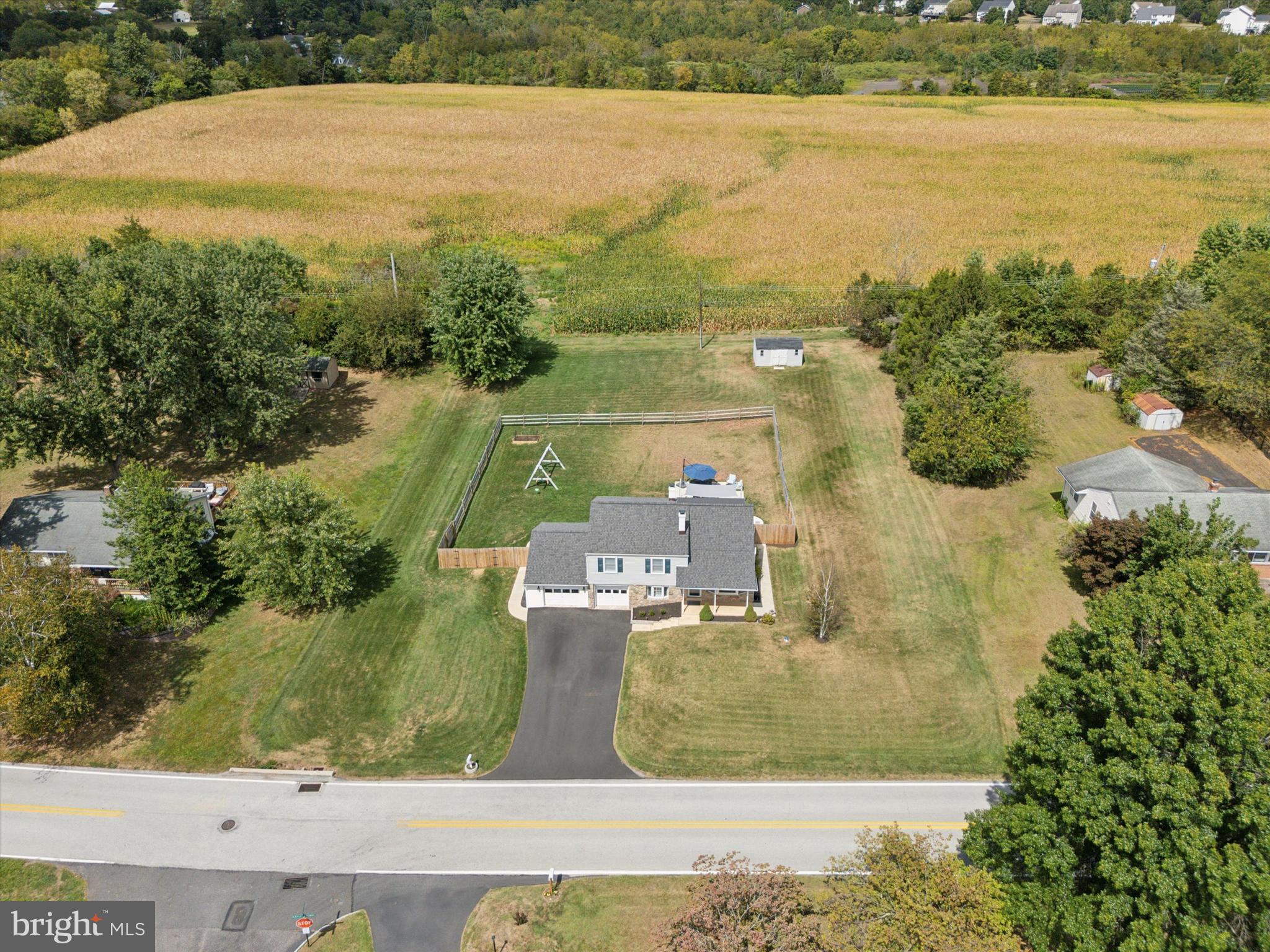 MONTGOMERY HILL - Residential