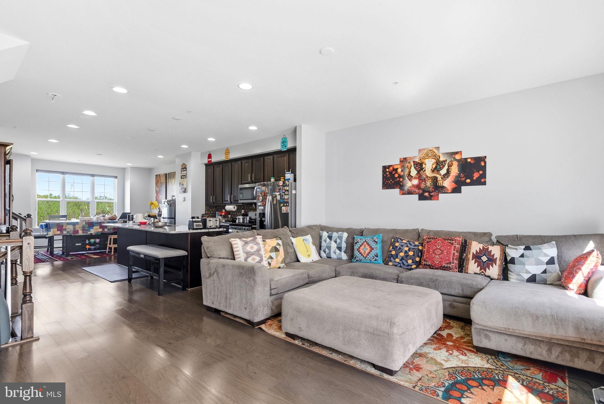 7312 WOOD TRAIL DRIVE
