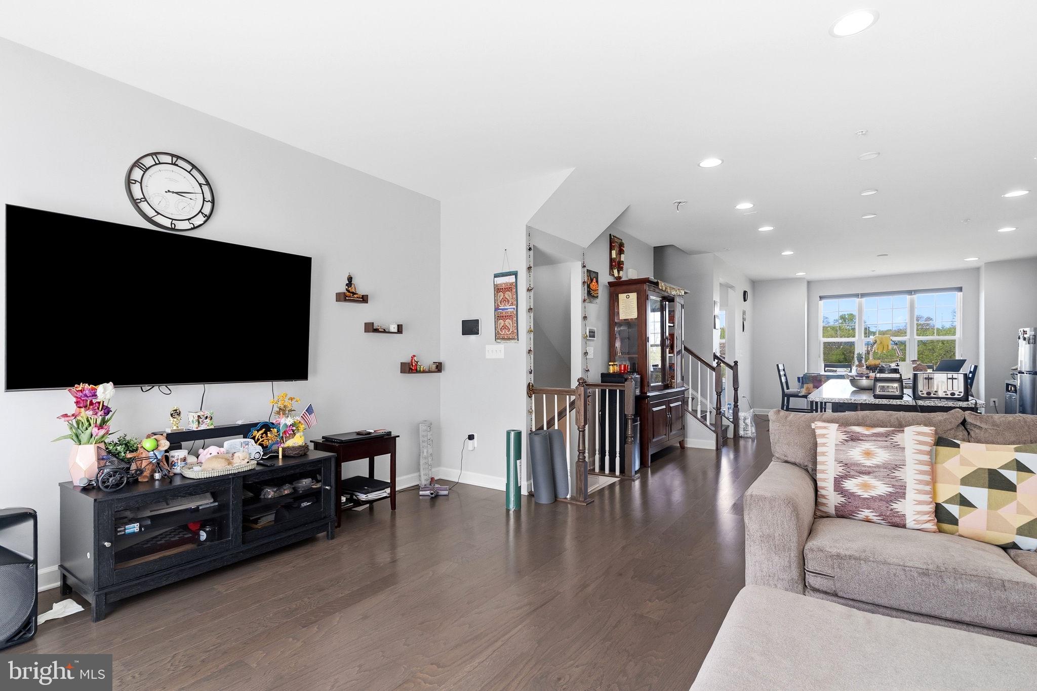 7312 WOOD TRAIL DRIVE