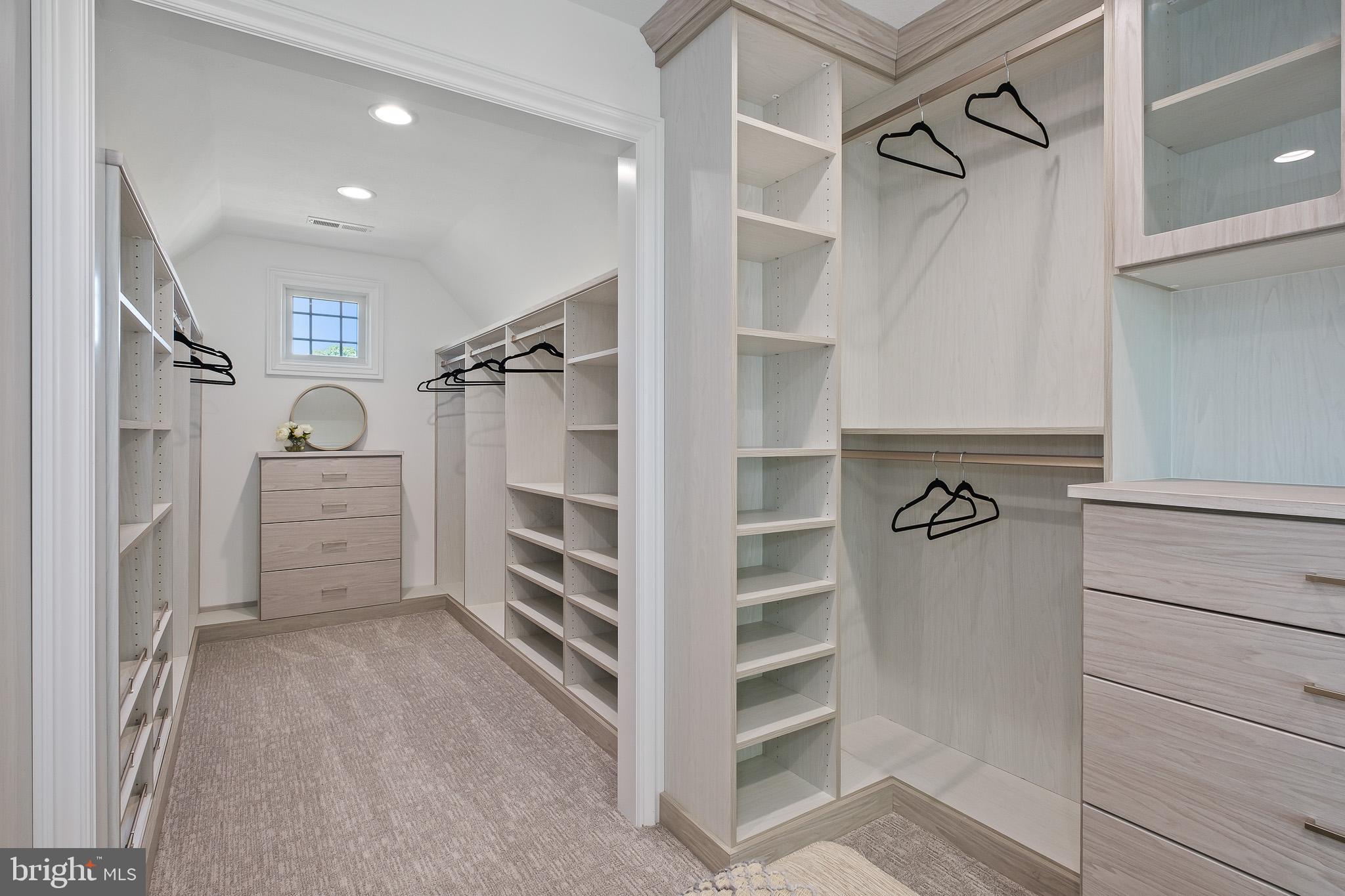 BRIARWOOD - Residential