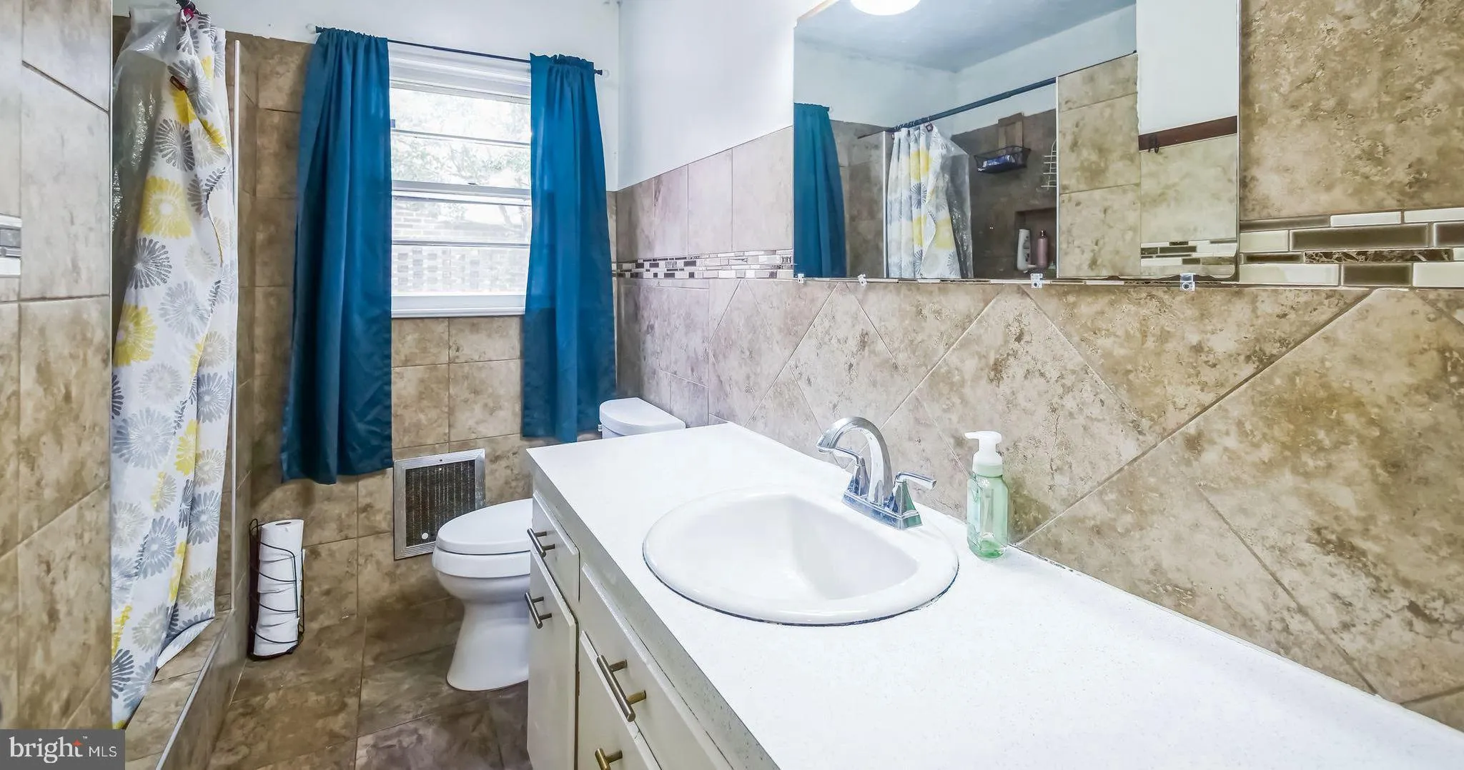 Winchester, Virginia 22601, United States, 4 Bedrooms Bedrooms, ,2 BathroomsBathrooms,Residential,Coming Soon,185807