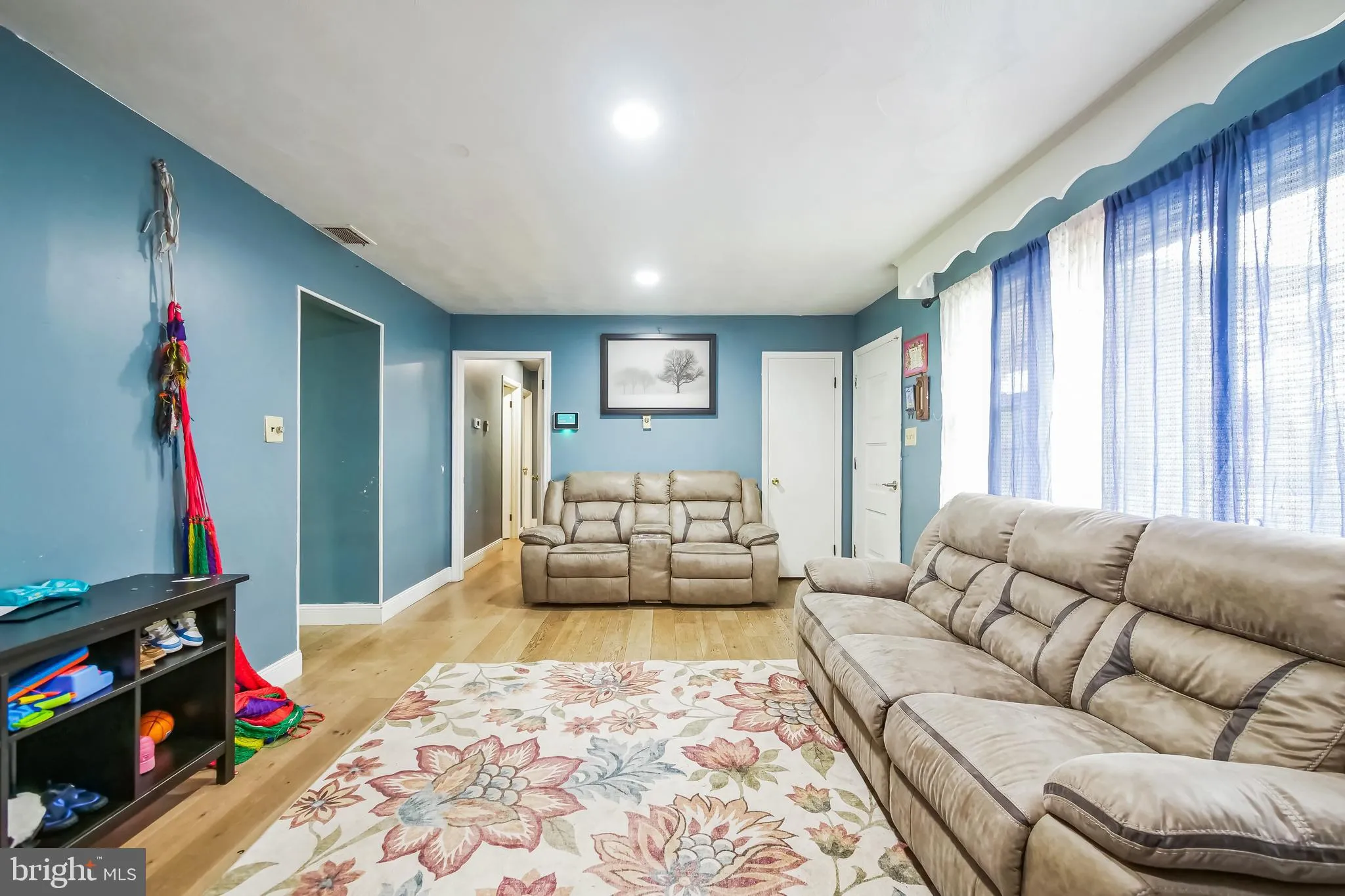 Winchester, Virginia 22601, United States, 4 Bedrooms Bedrooms, ,2 BathroomsBathrooms,Residential,Coming Soon,185807