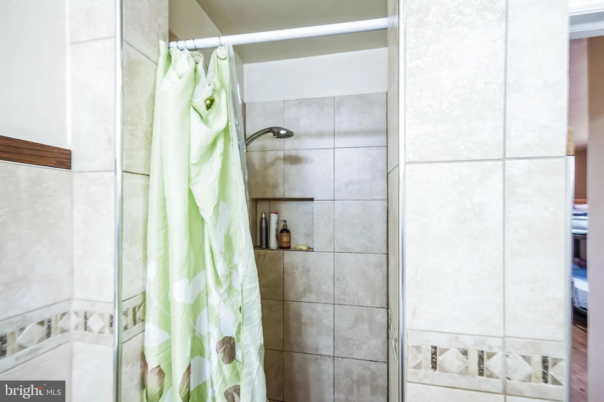 Winchester, Virginia 22601, United States, 4 Bedrooms Bedrooms, ,2 BathroomsBathrooms,Residential,Coming Soon,185807