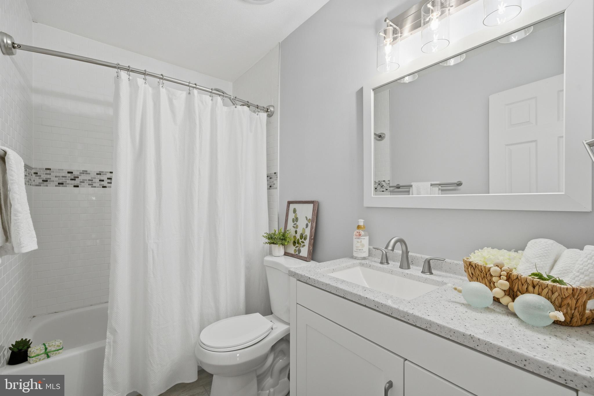 BAYVIEW HILLS - Residential