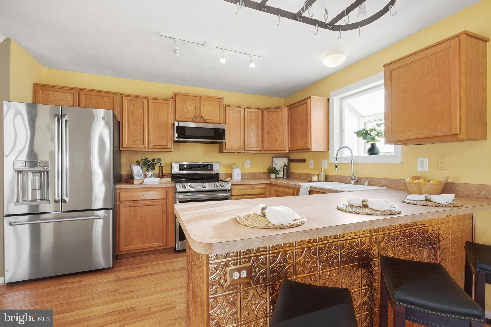 BAYVIEW HILLS - Residential