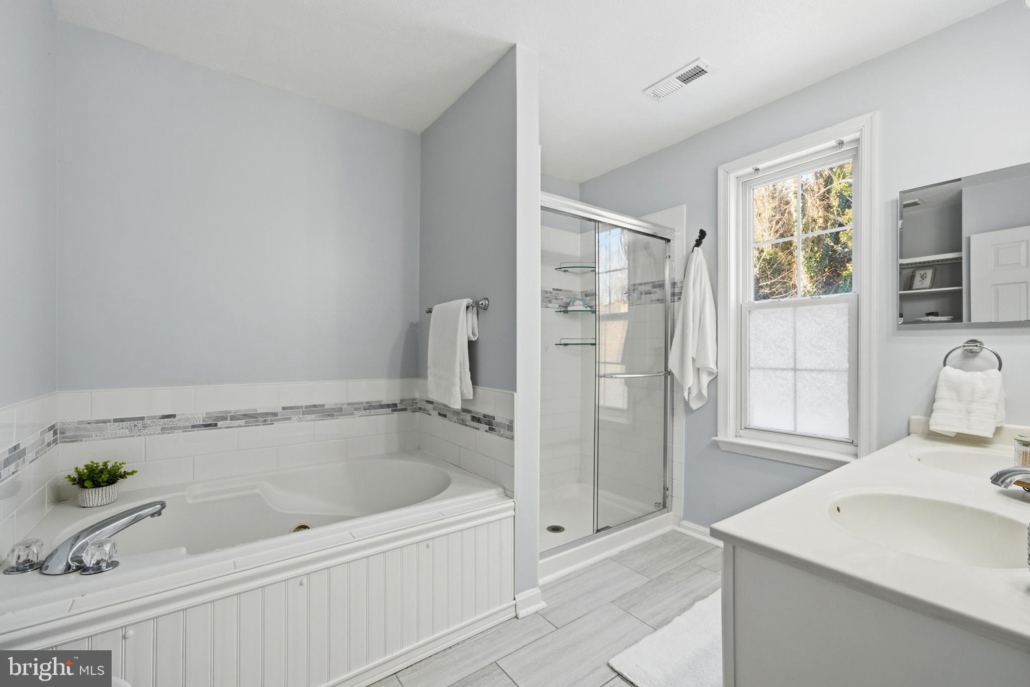 BAYVIEW HILLS - Residential