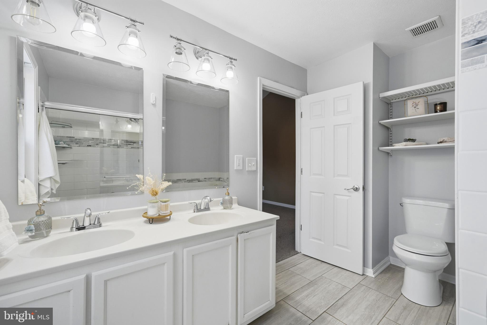 BAYVIEW HILLS - Residential