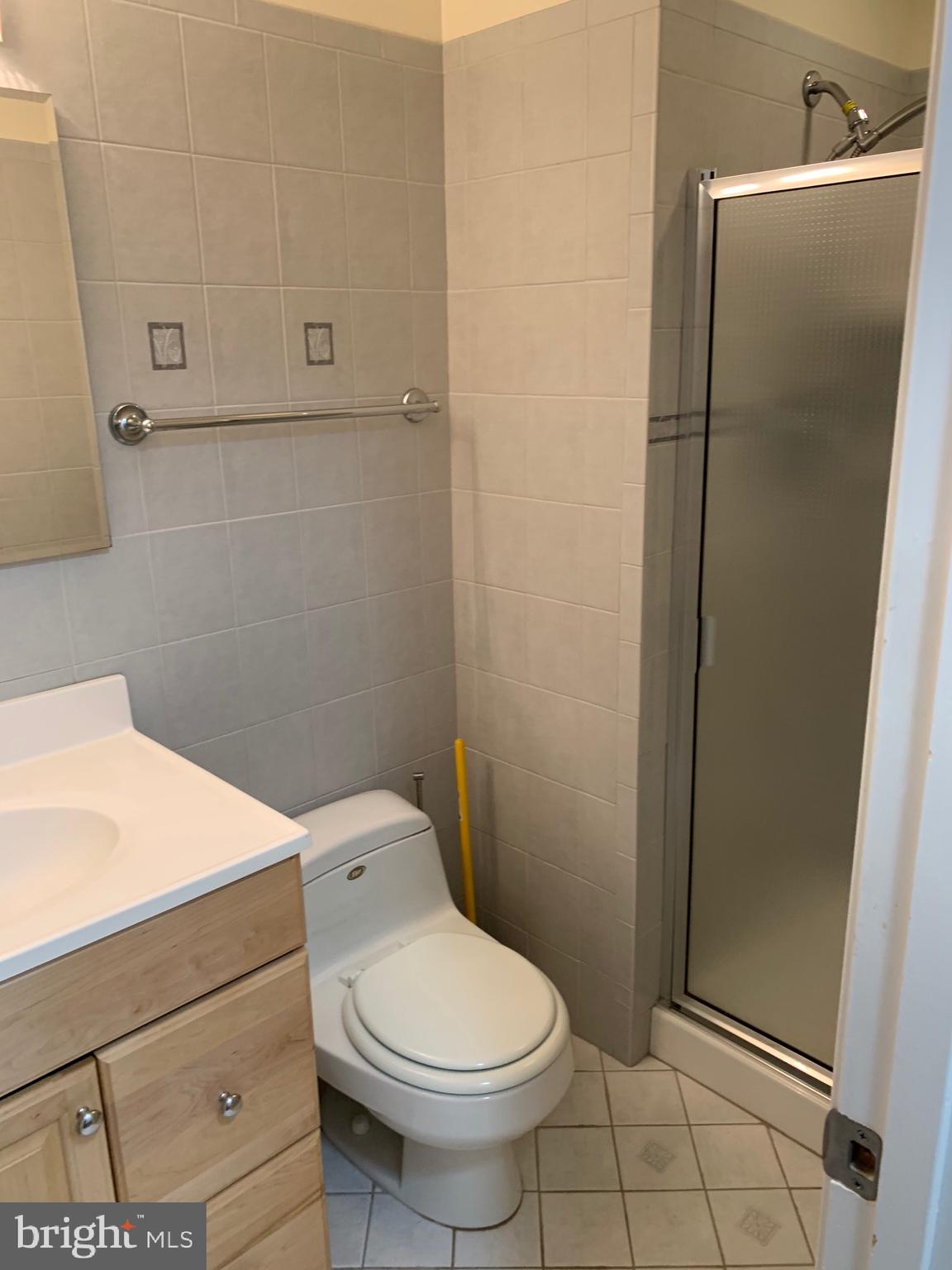 WESTLAKE TERRACE - Residential Lease