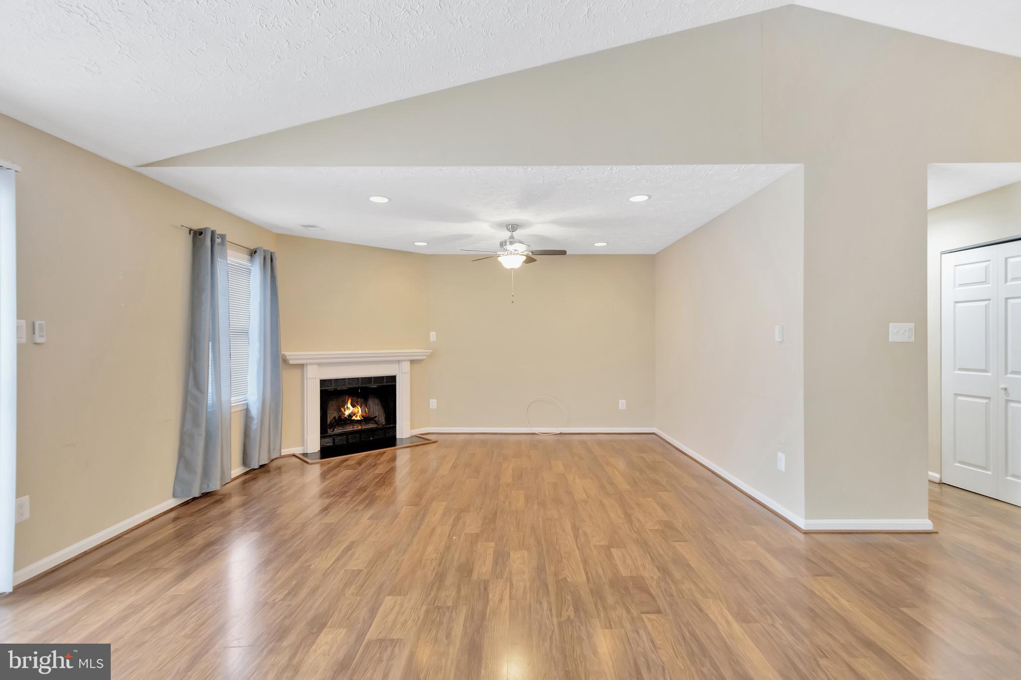 ST CHARLES HUNTINGTON - Residential