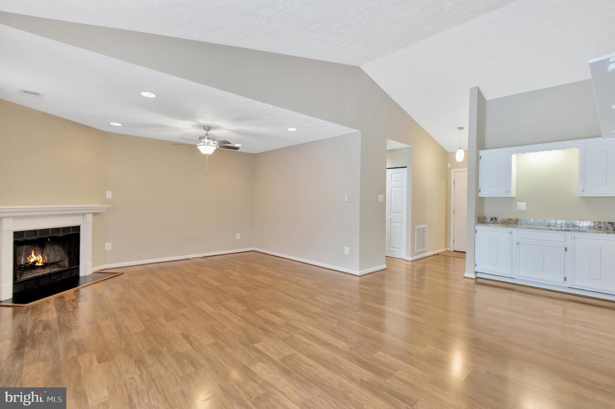 ST CHARLES HUNTINGTON - Residential