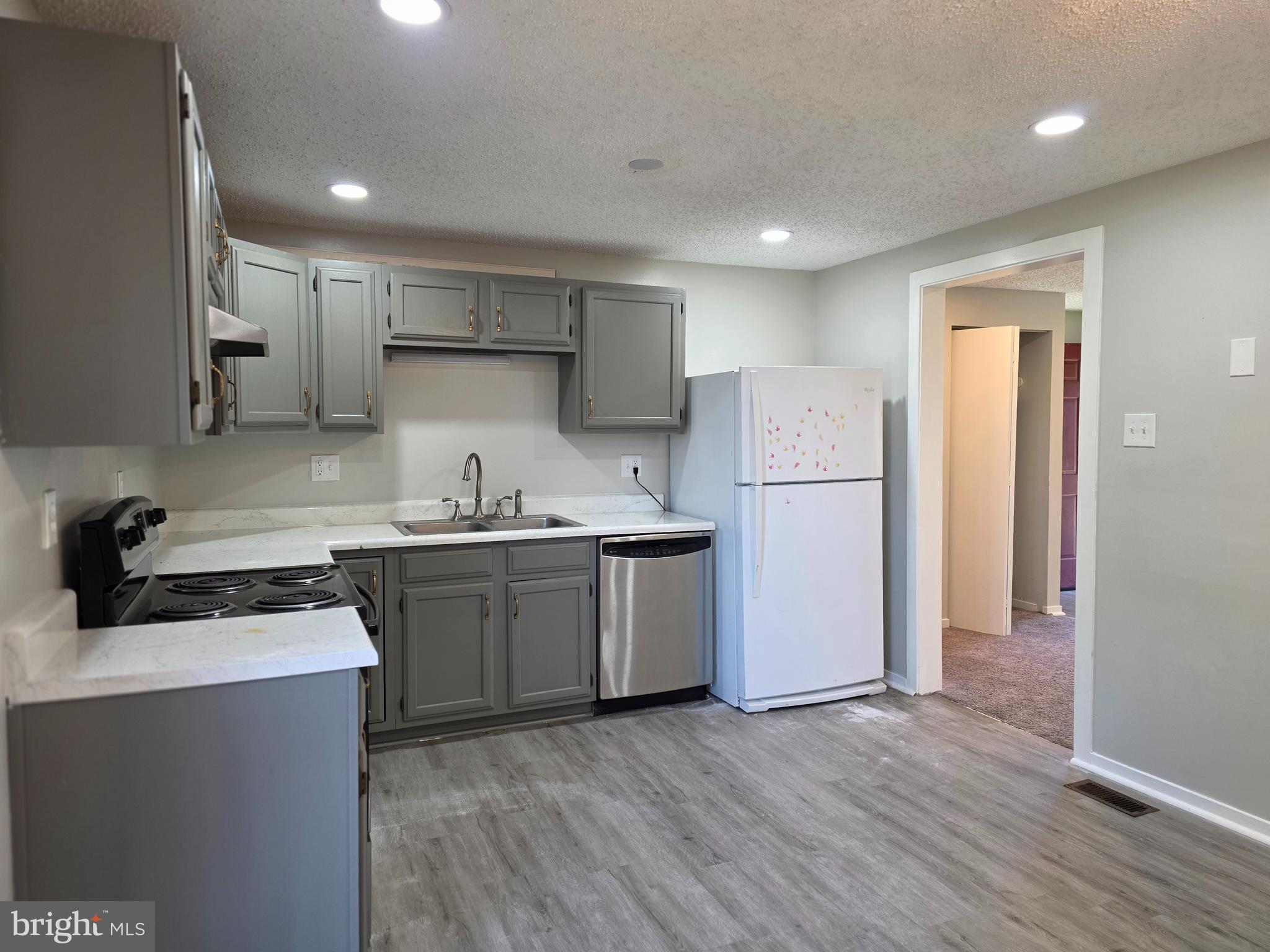WEST ARLINGTON - Residential