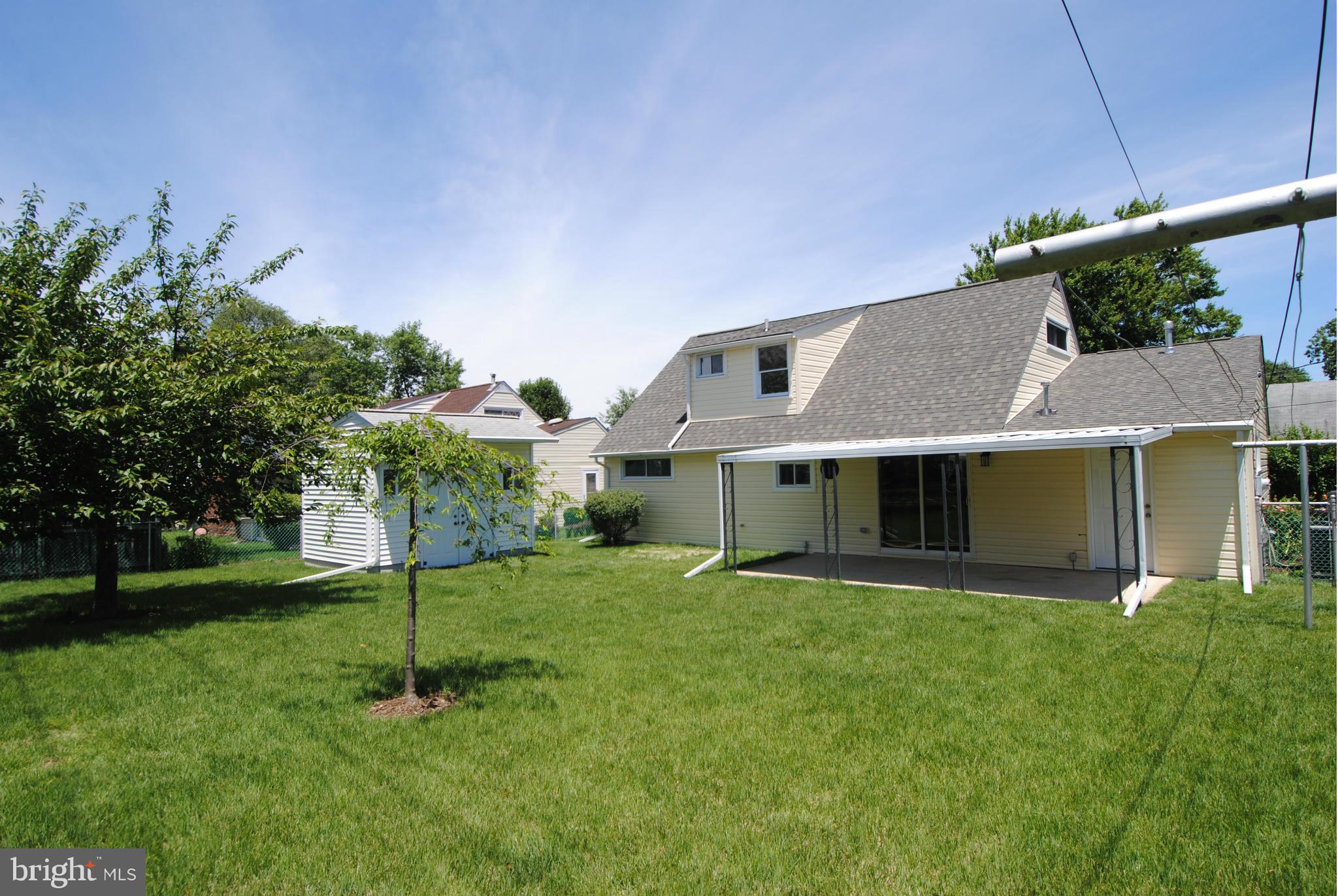 COUNTRY CLUB ESTATES - Residential