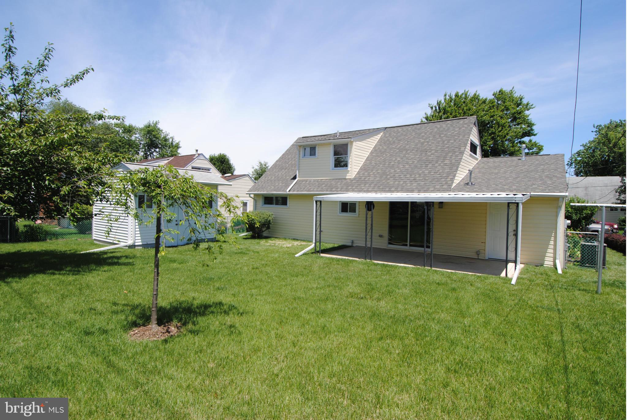 COUNTRY CLUB ESTATES - Residential