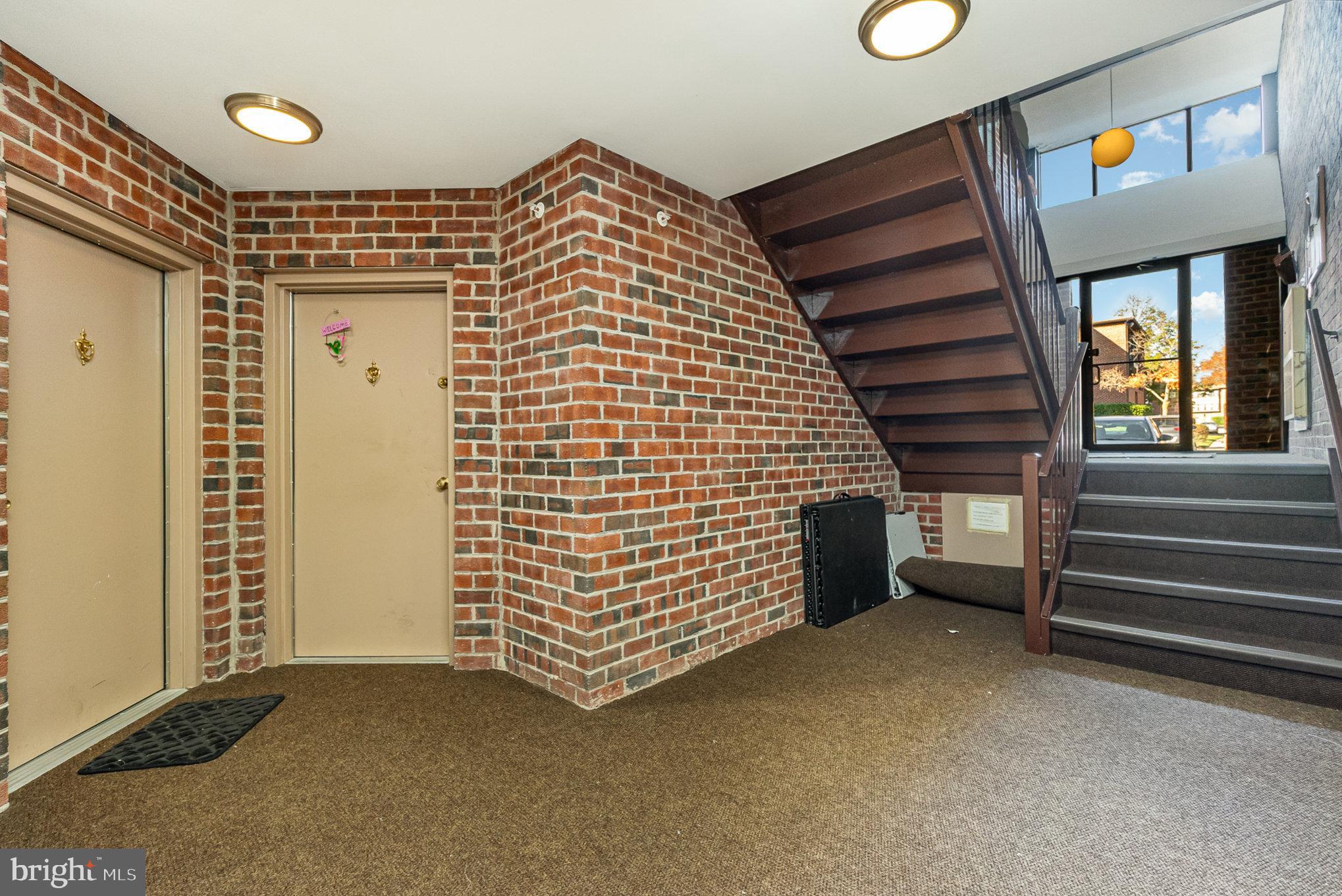 CHAPEL VILLAGE - Residential