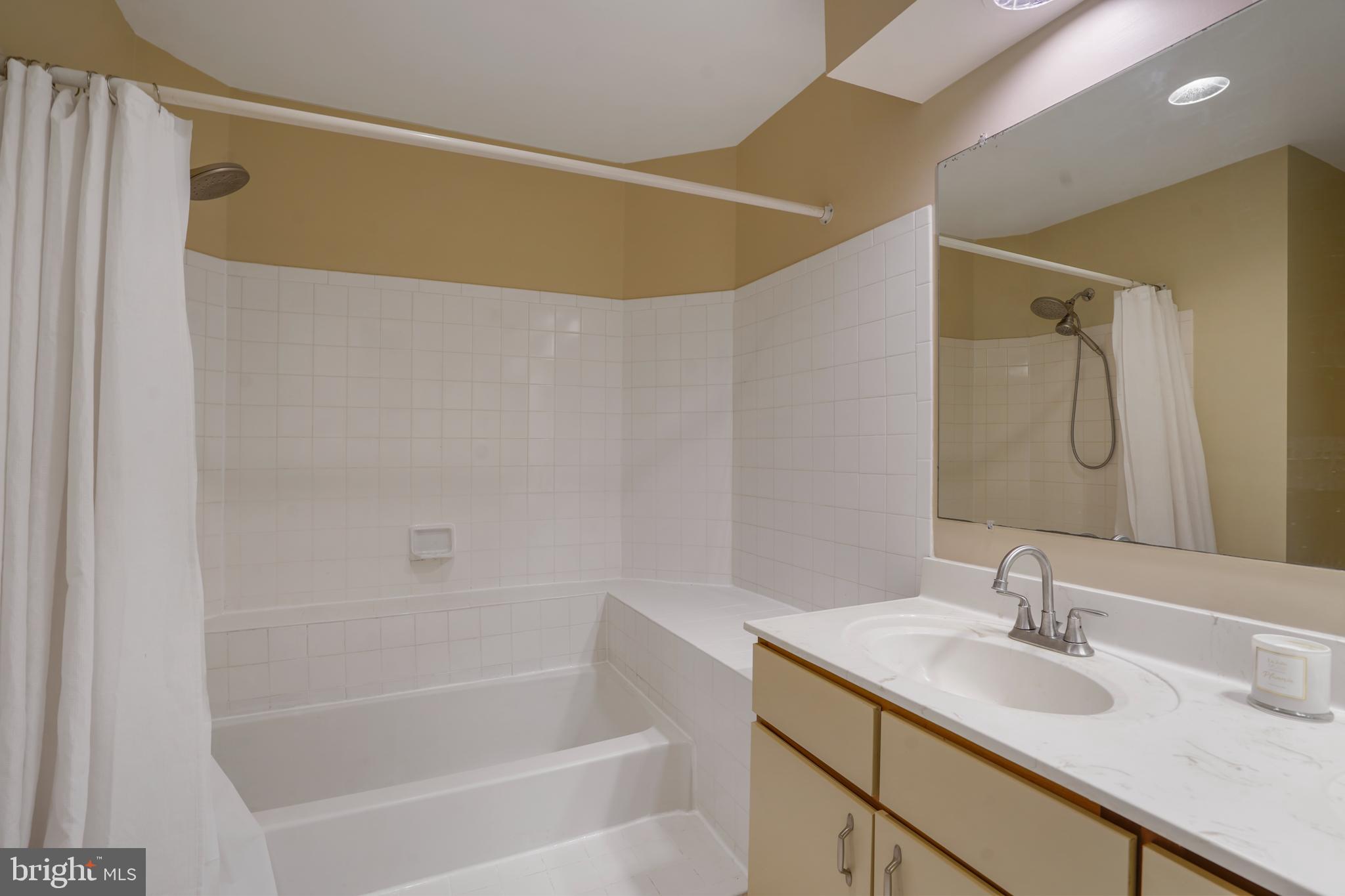 LAFAYETTE FOREST - Residential