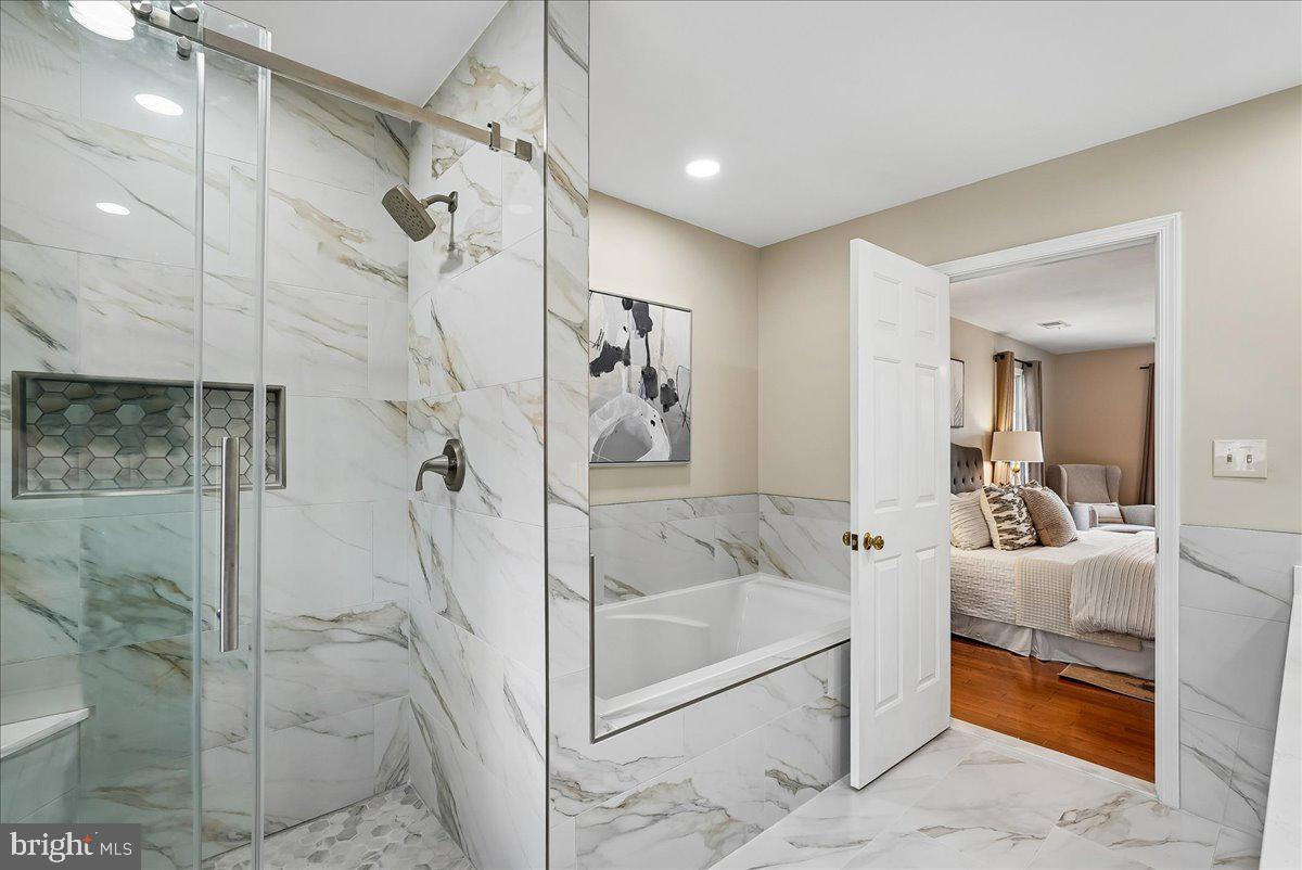 MOUNT PLEASANT - Residential