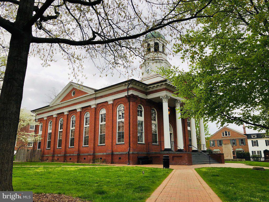 MOUNT PLEASANT - Residential